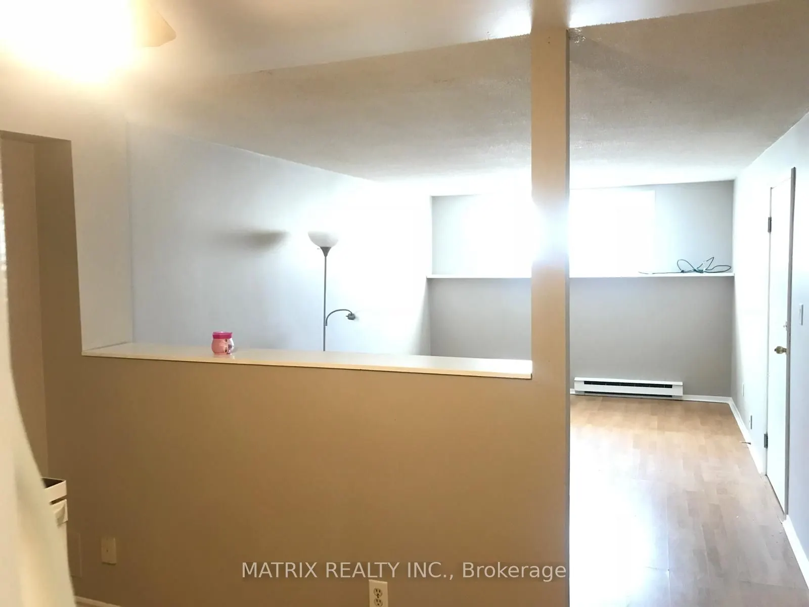 224 Taunton Road W