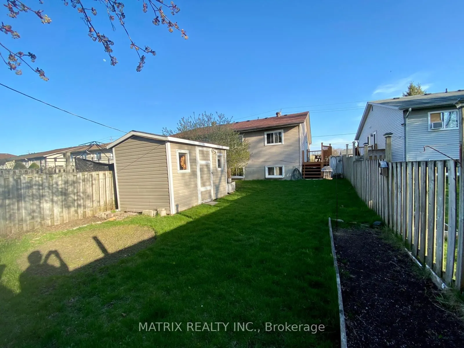 224 Taunton Road W