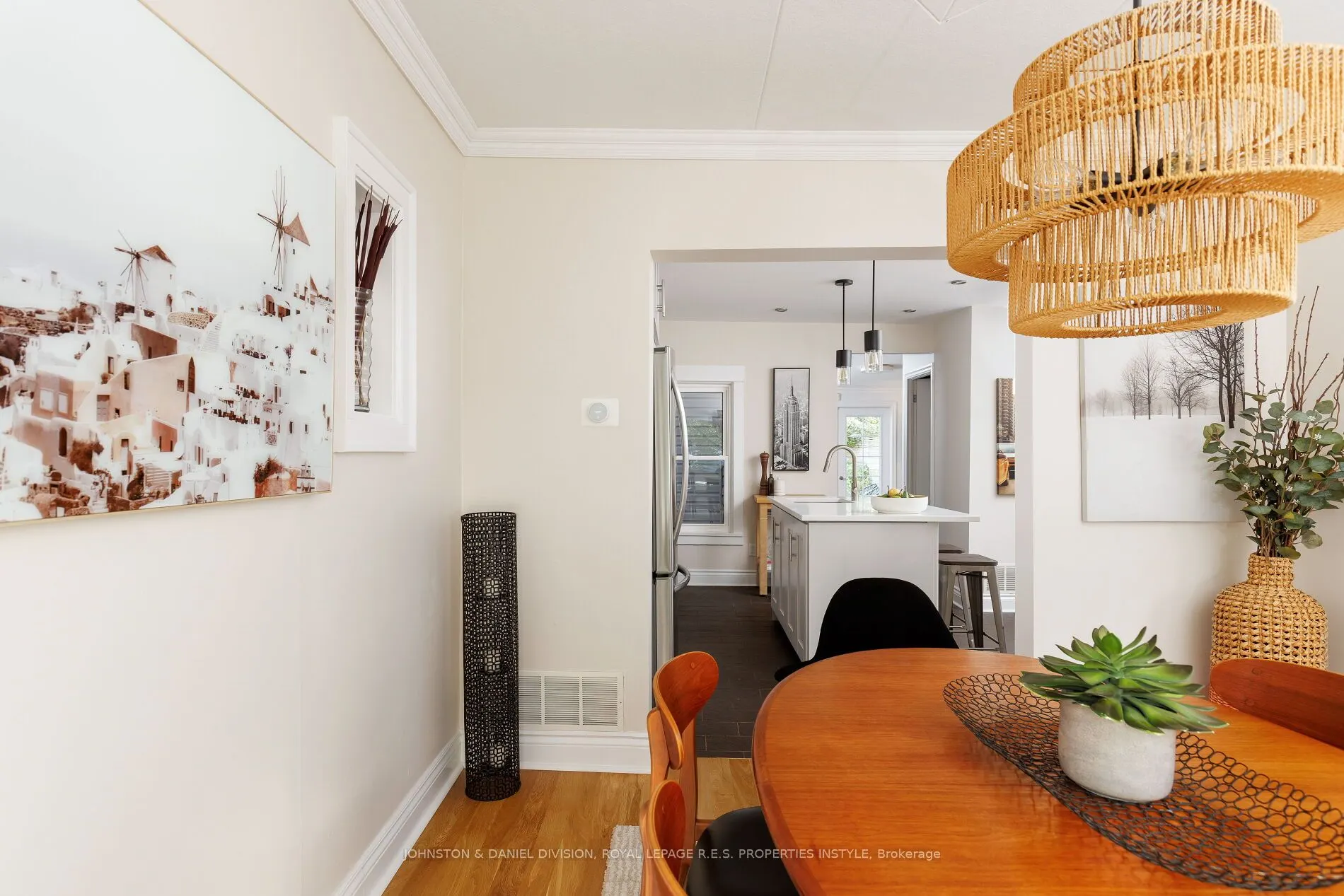 33 Redwood Avenue