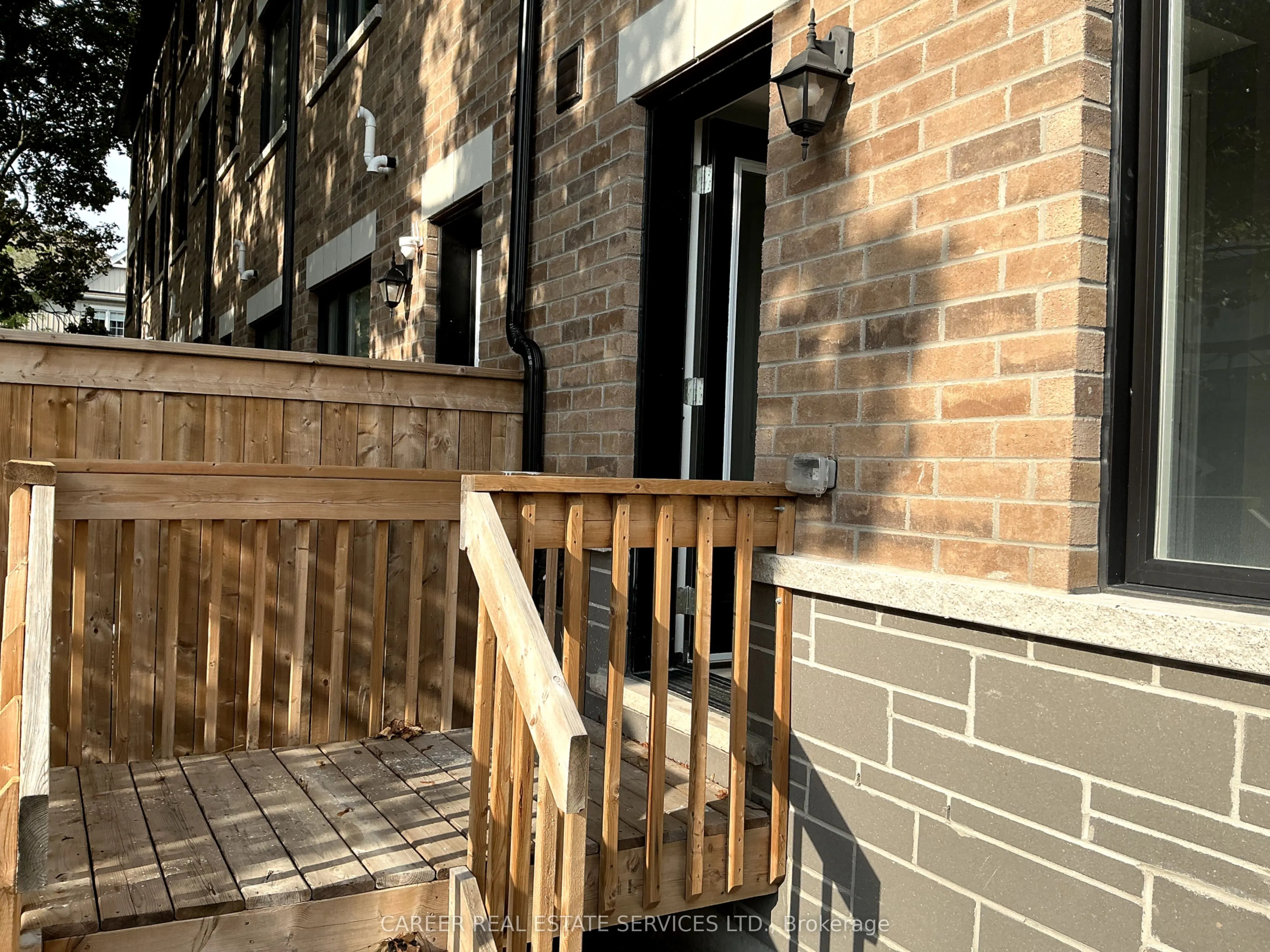 1464 Grand Prairie Path