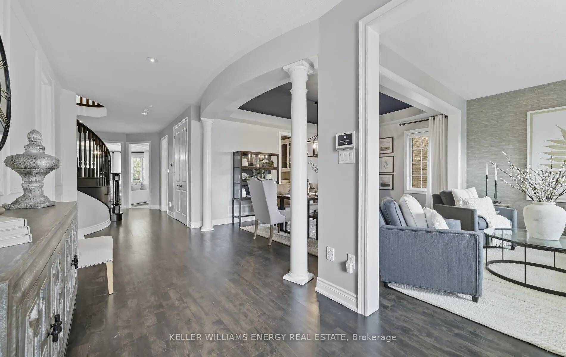 28 Coach Crescent