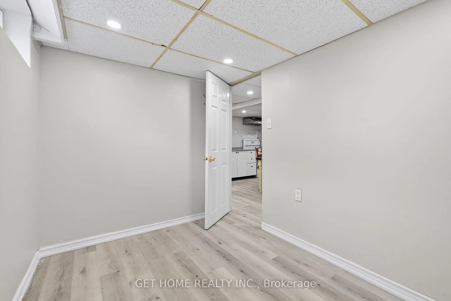 18 SHIER Drive