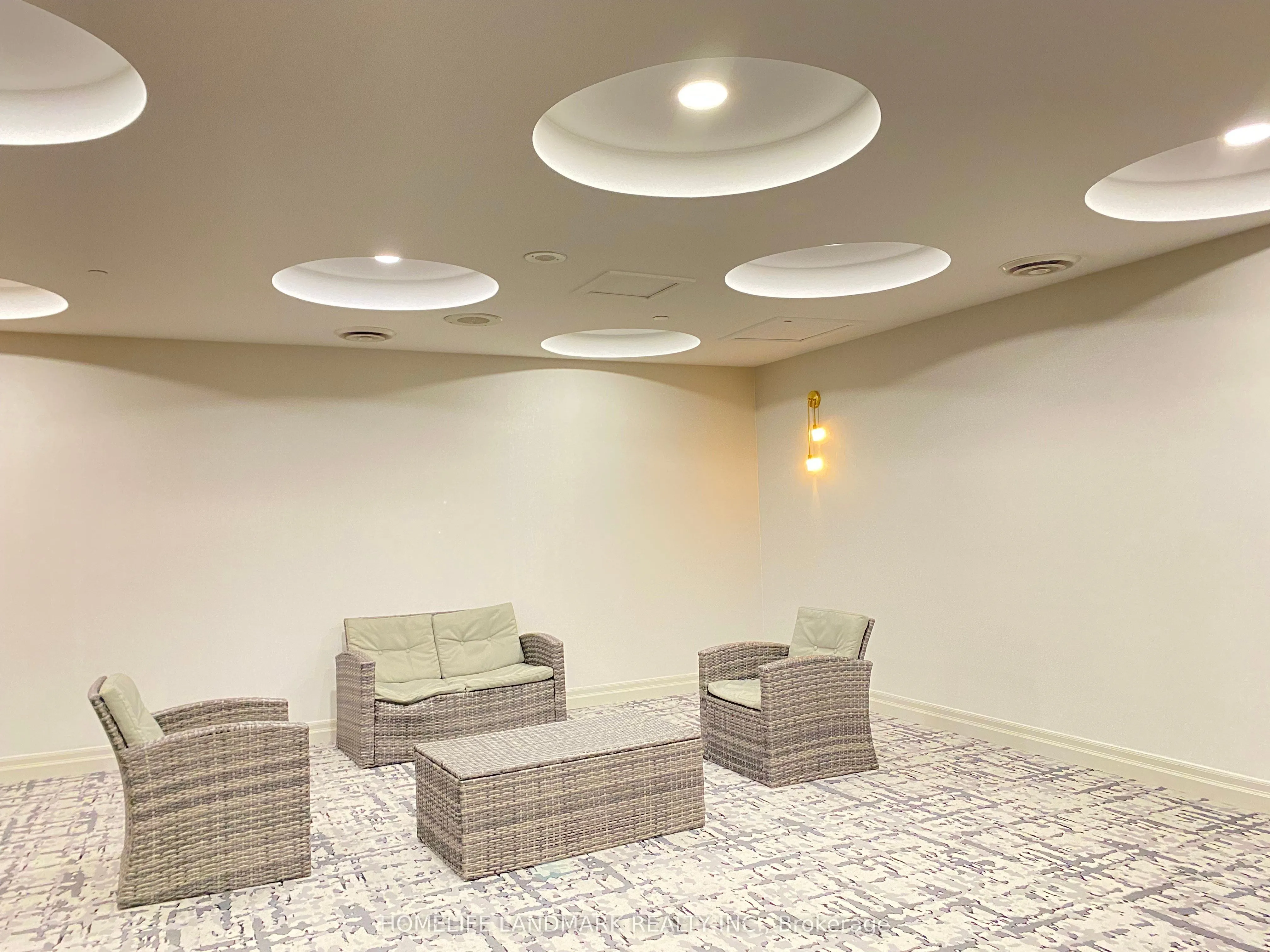 61 Town Centre Court, #2212