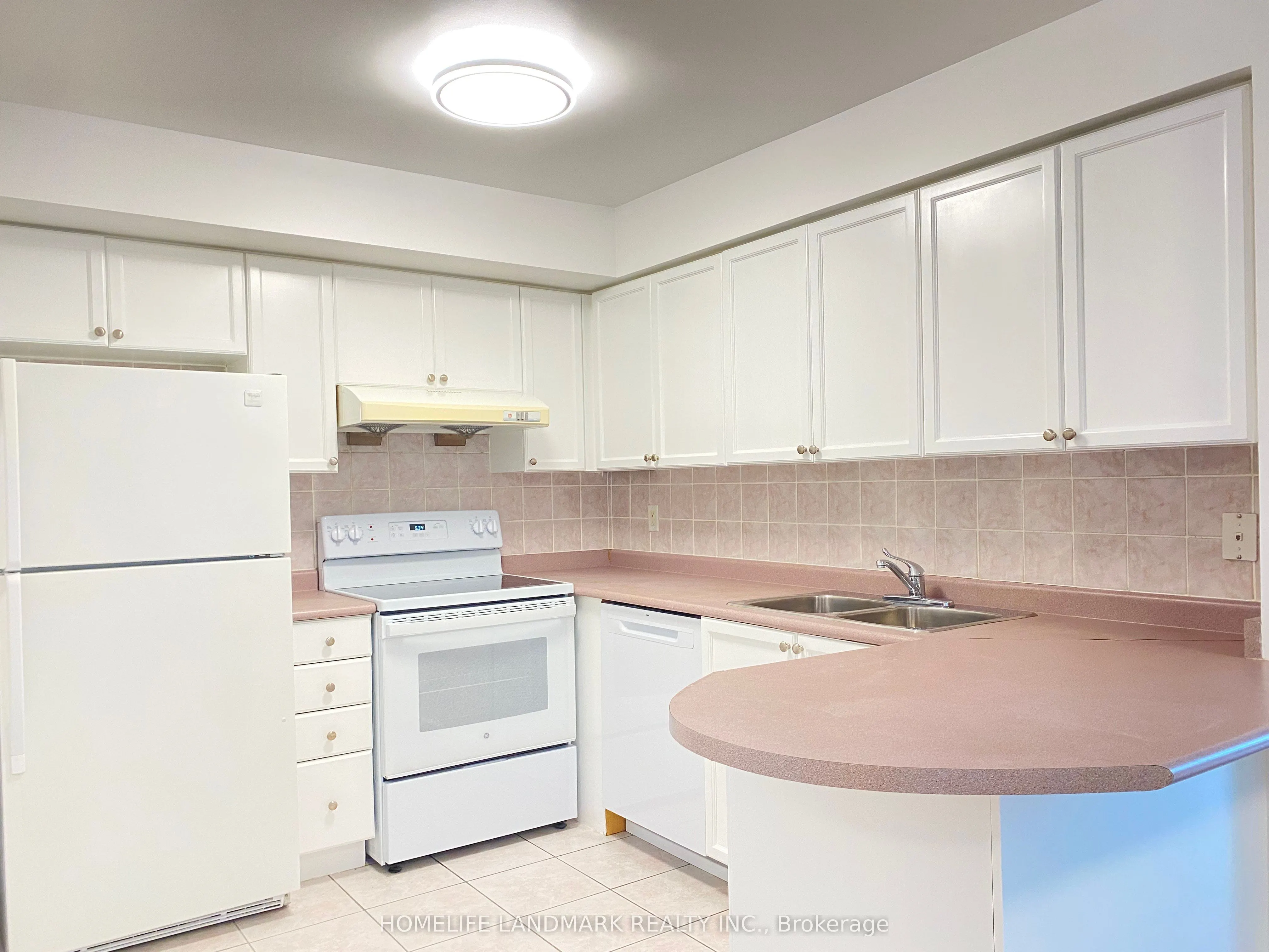 61 Town Centre Court, #2212