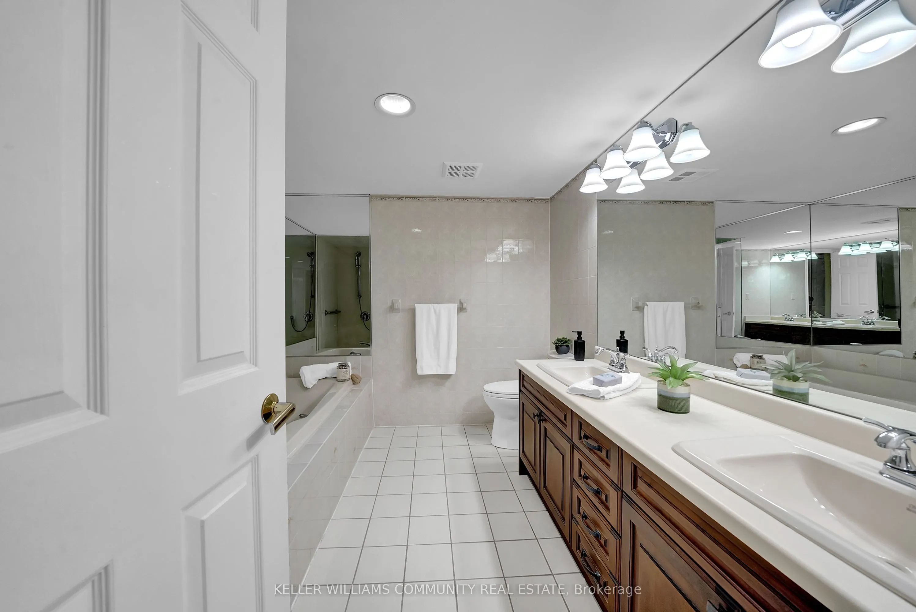 900 Wilson Road N, #405
