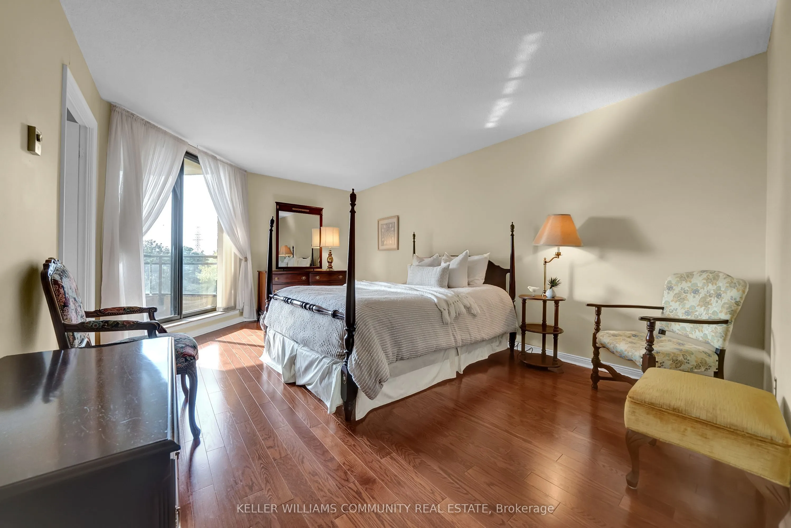 900 Wilson Road N, #405