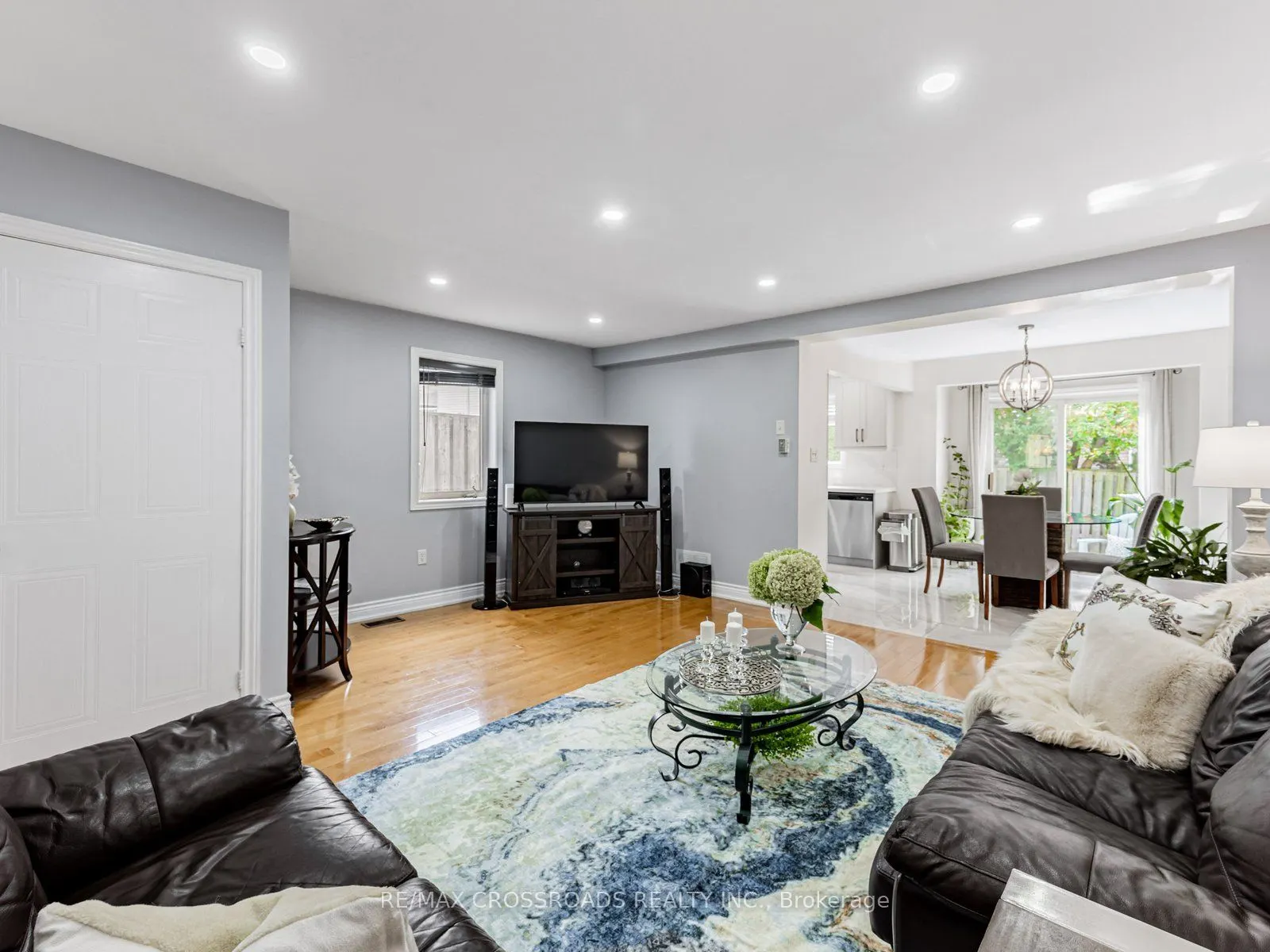 432 Sparrow Circle