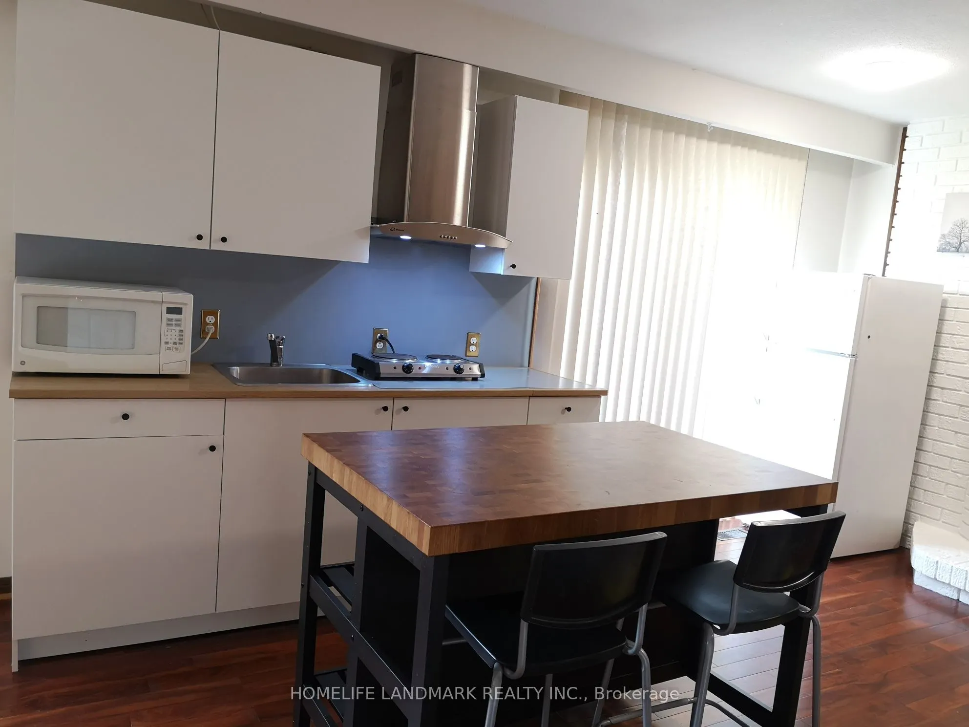 22 Glendinning Avenue, #Unit1