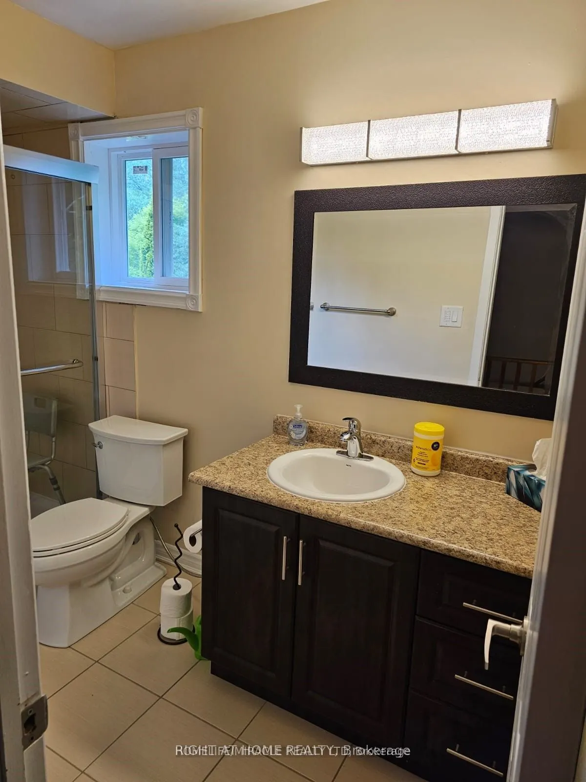 730 Sheppard Avenue, #Main