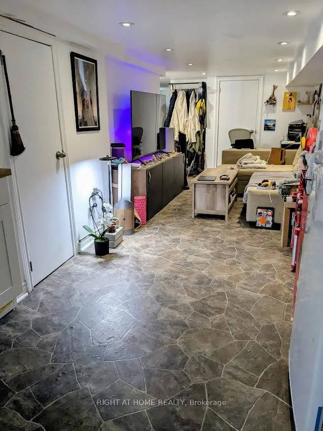 239 Woodbine Avenue