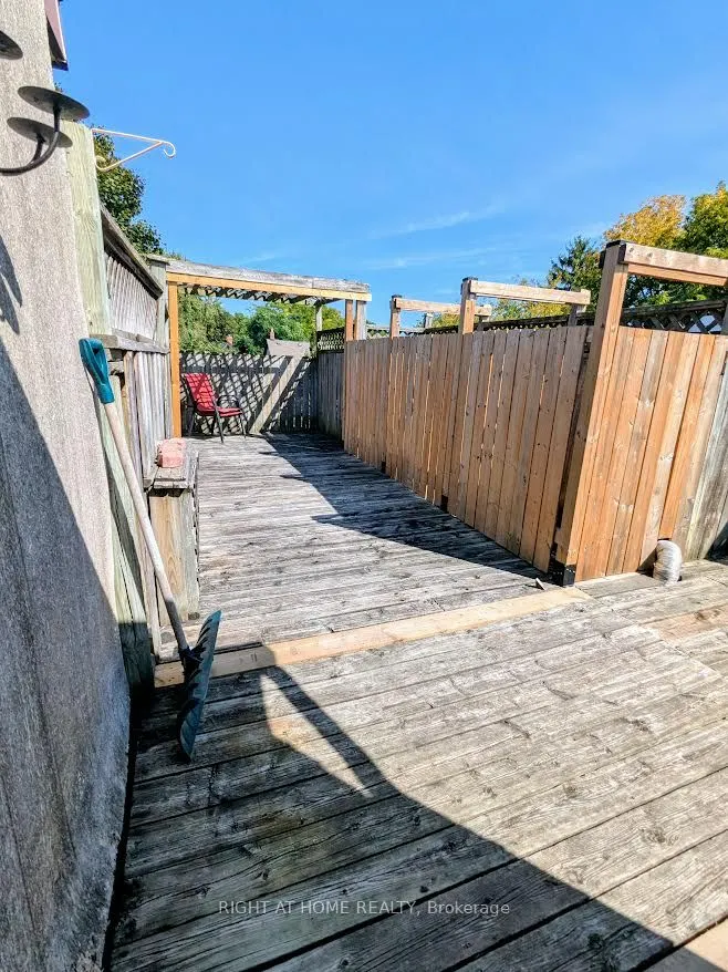 239 Woodbine Avenue