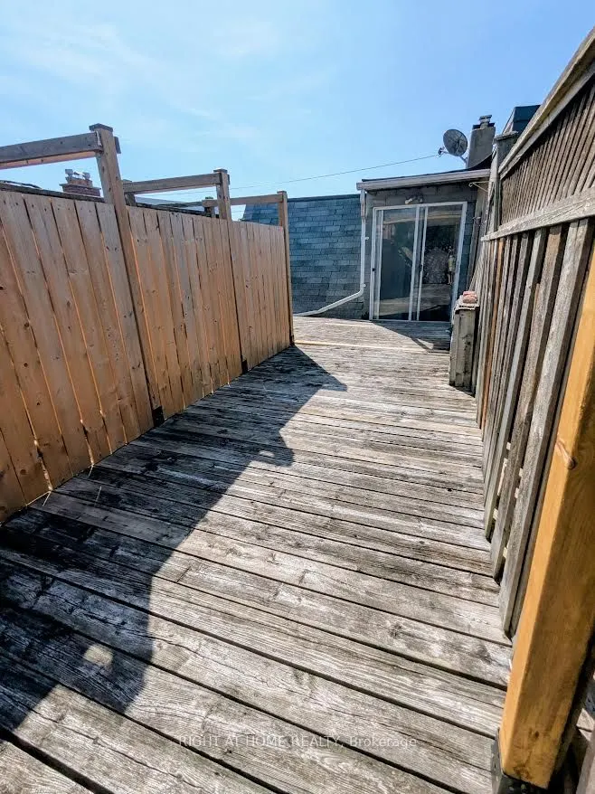 239 Woodbine Avenue