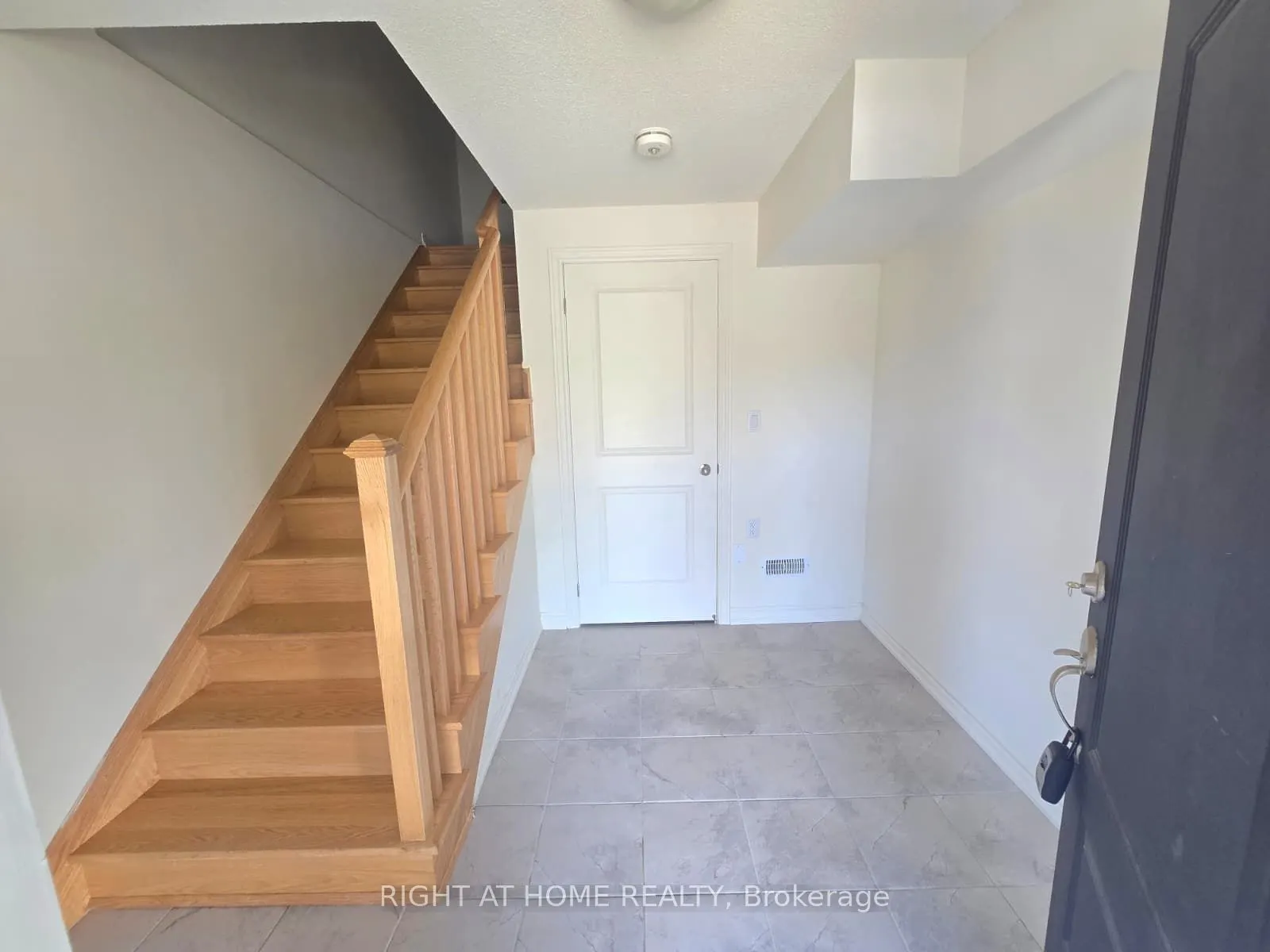 496 Salem Road S, #496