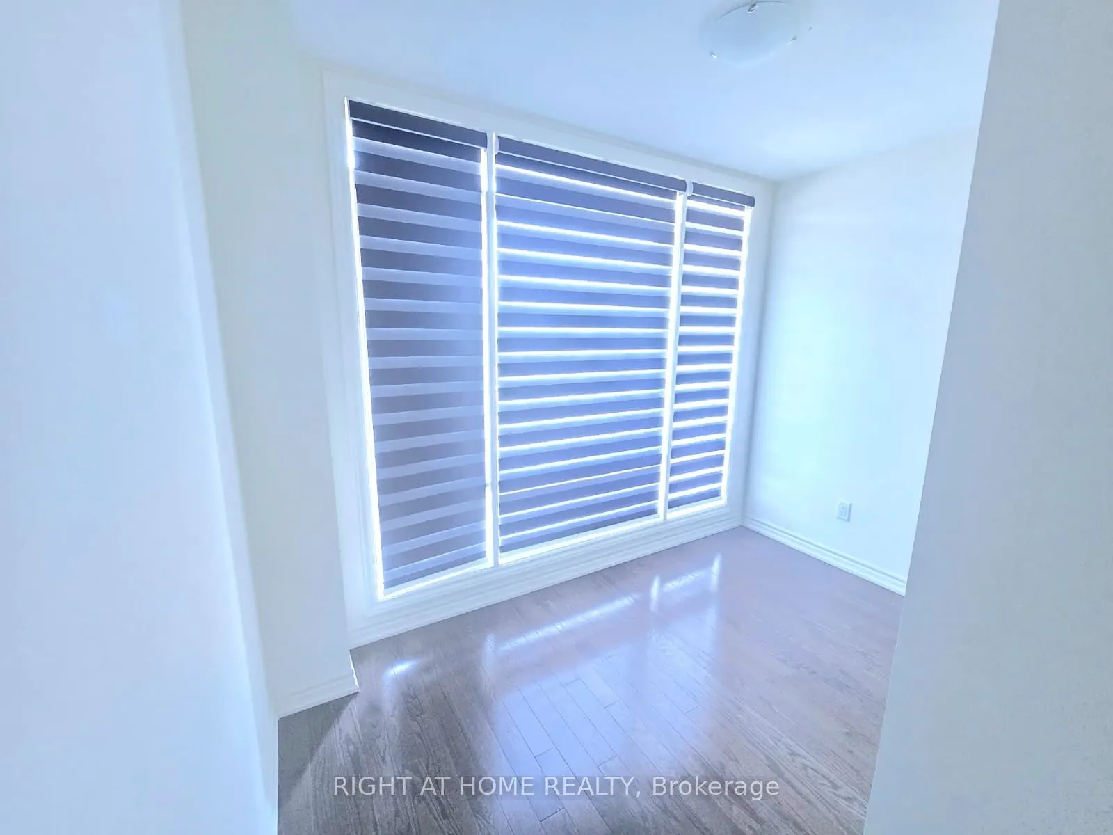 496 Salem Road S, #496
