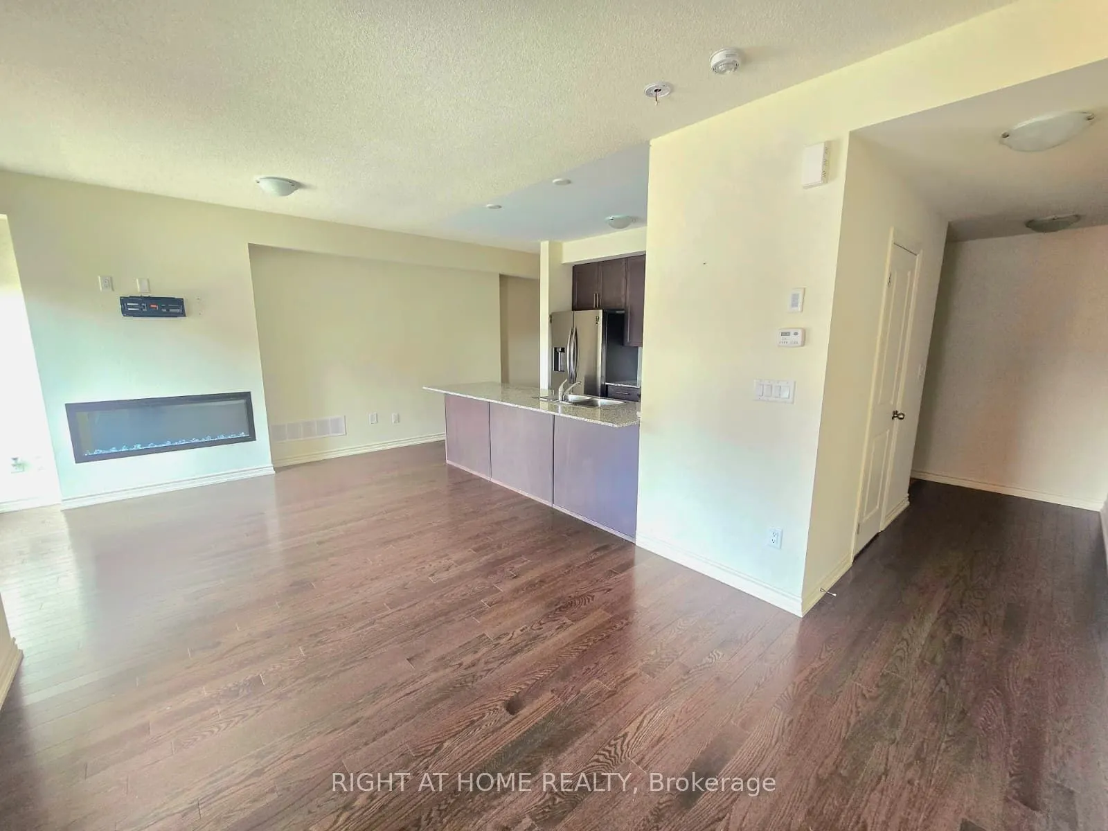 496 Salem Road S, #496
