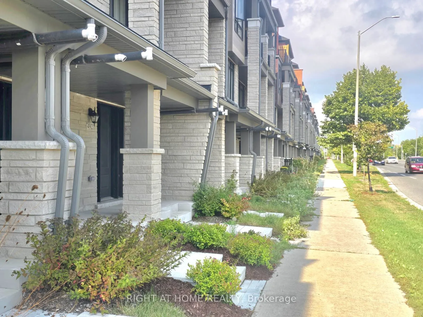 496 Salem Road S, #496