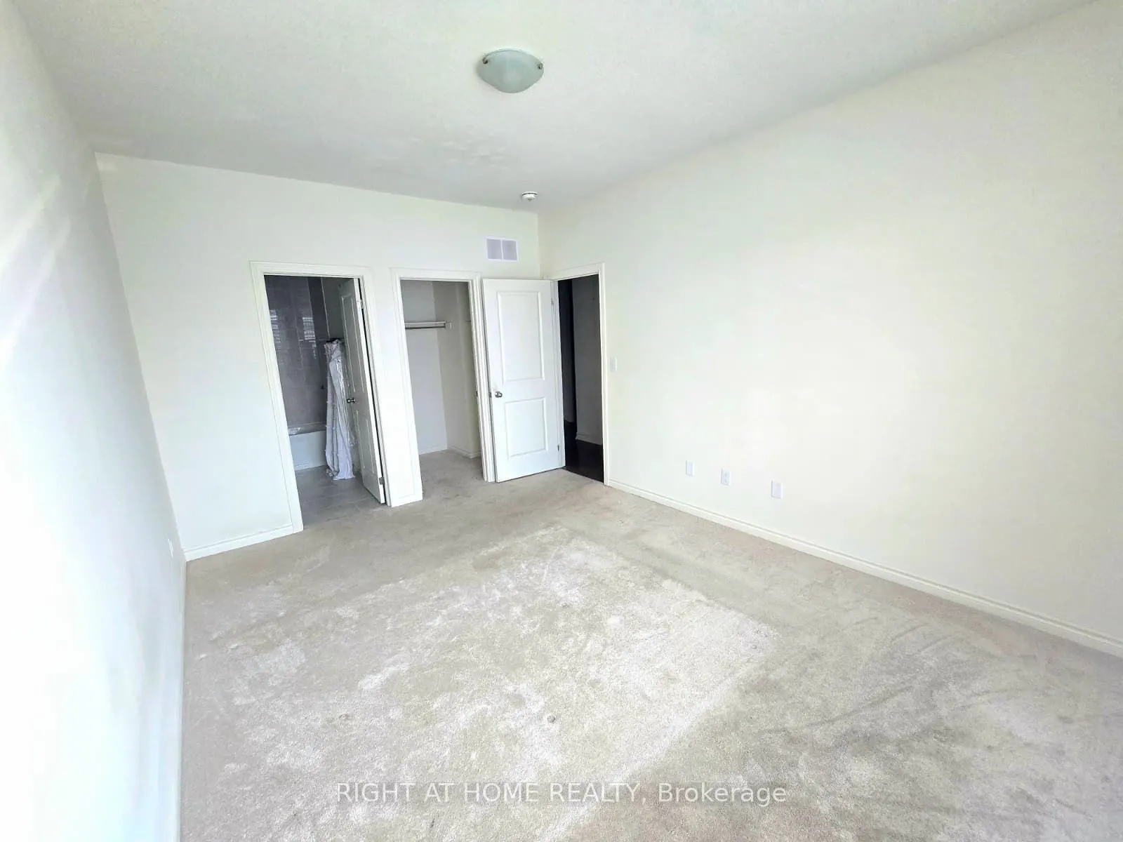 496 Salem Road S, #496