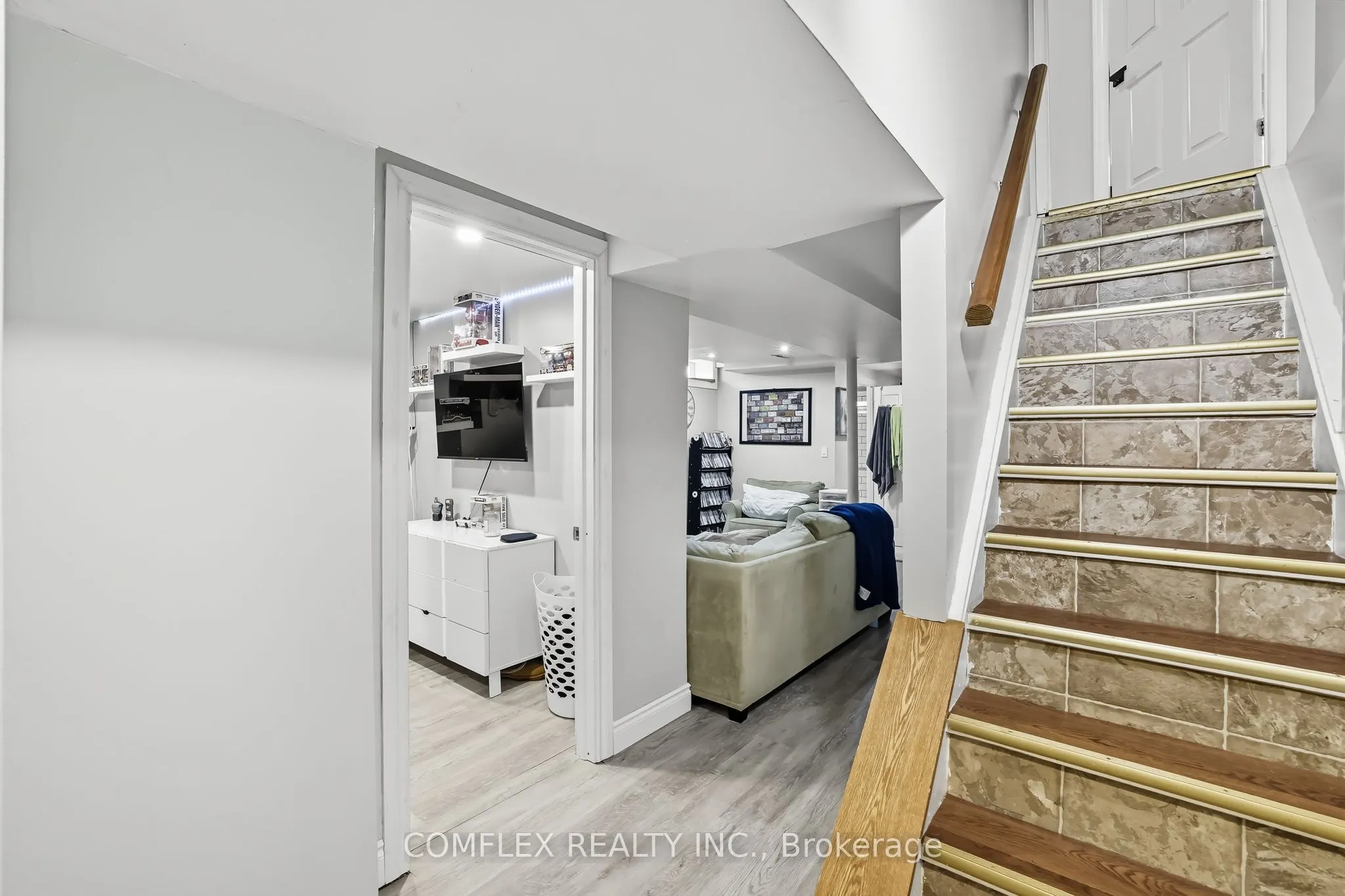 680 Avery Court