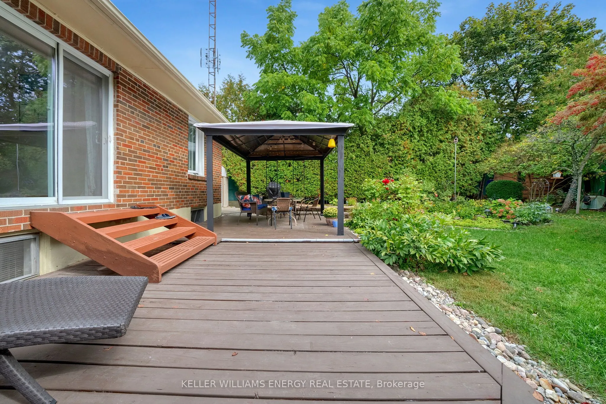 607 Newman Crescent