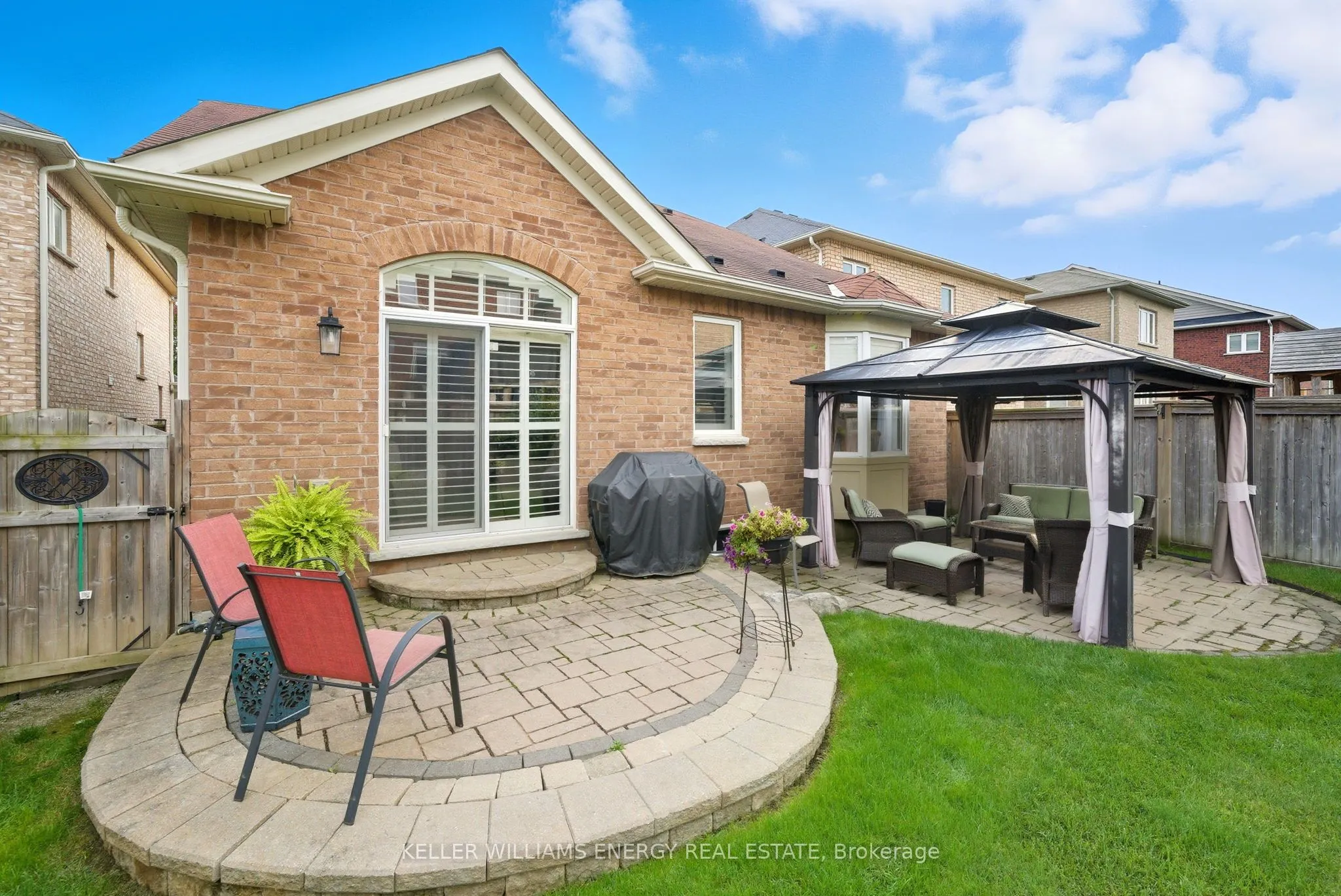 66 Ted Miller Crescent