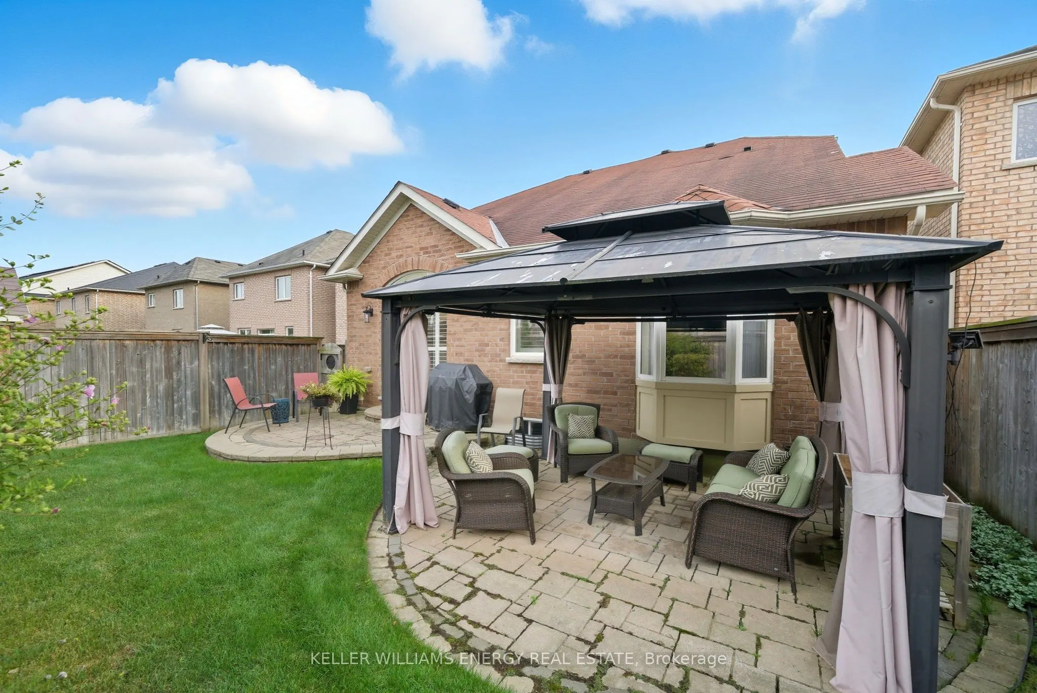 66 Ted Miller Crescent