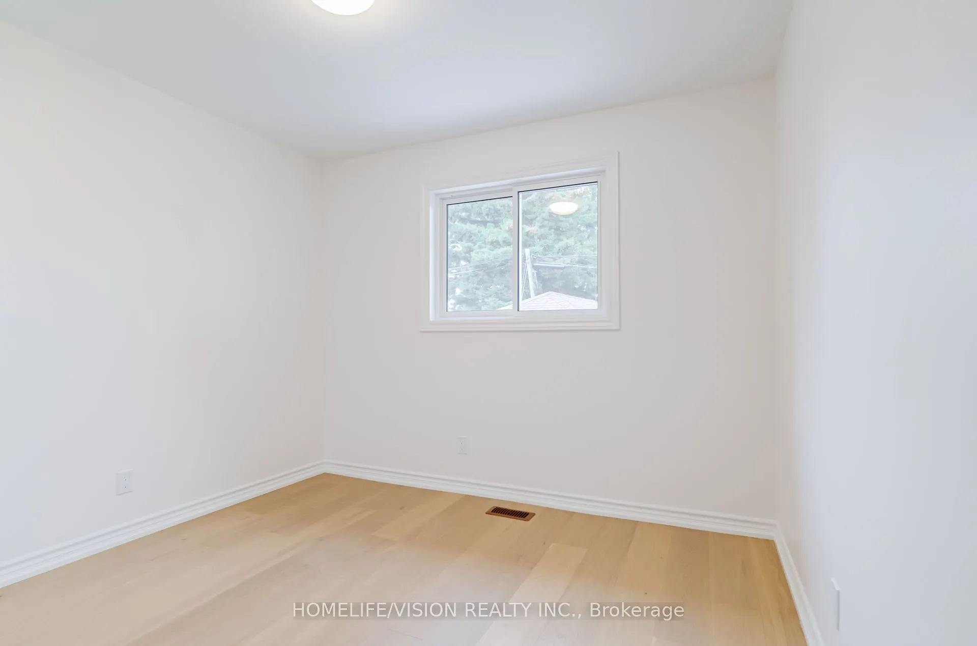 74 Cabot Street