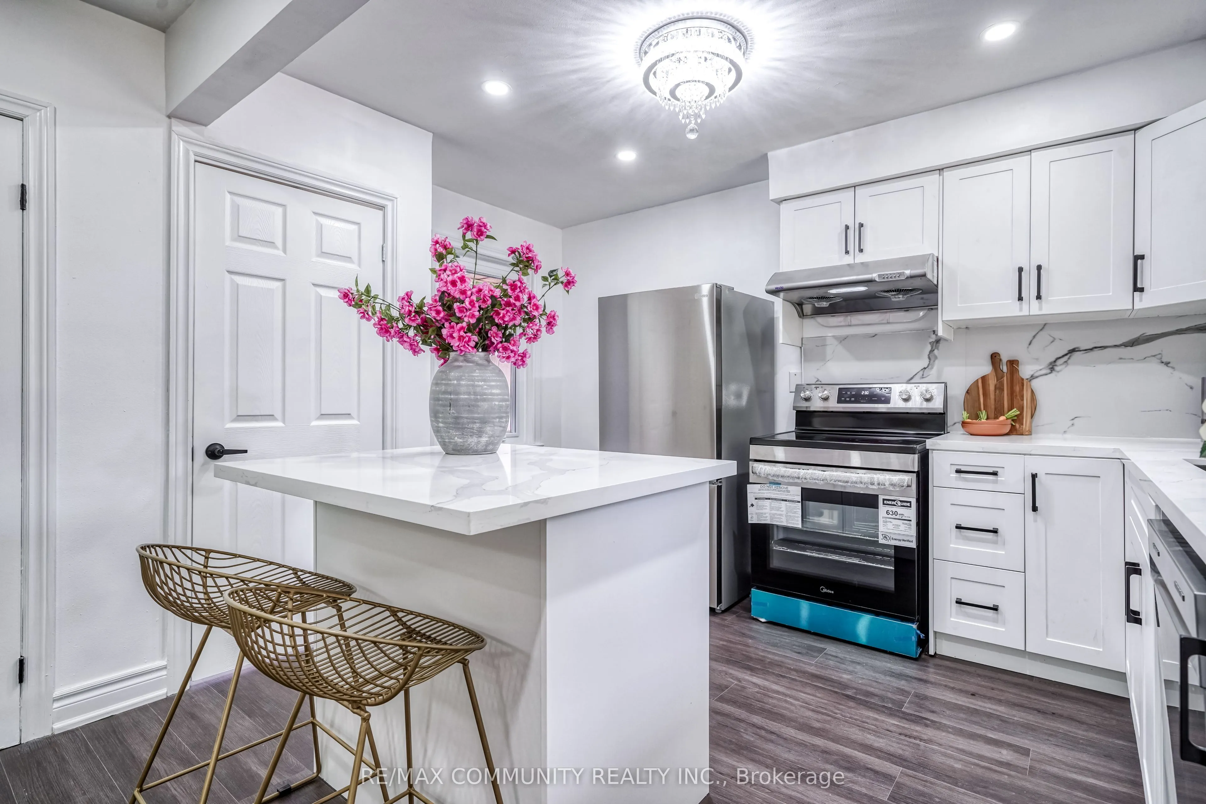 94 Sedgemount Drive