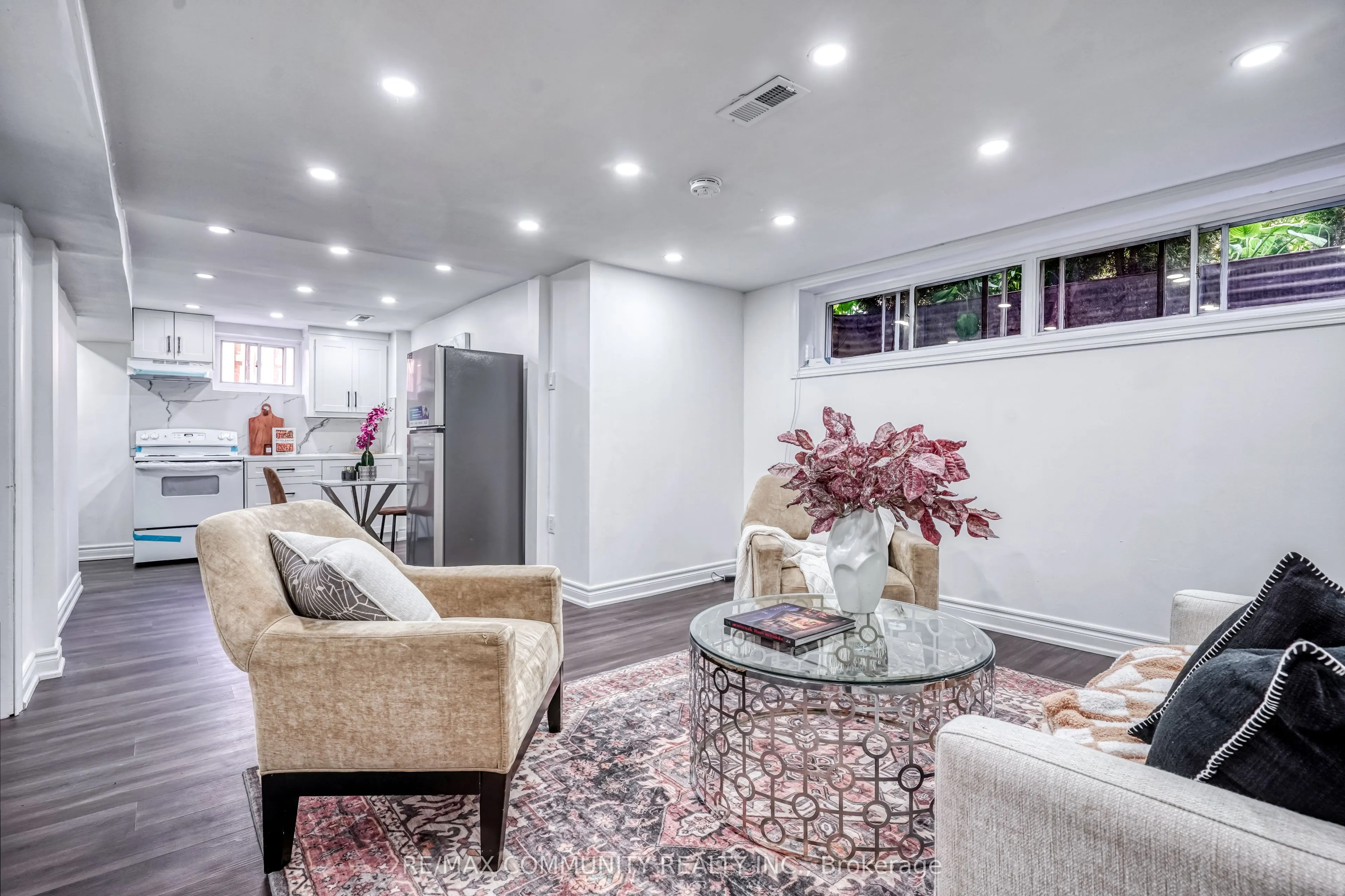 94 Sedgemount Drive