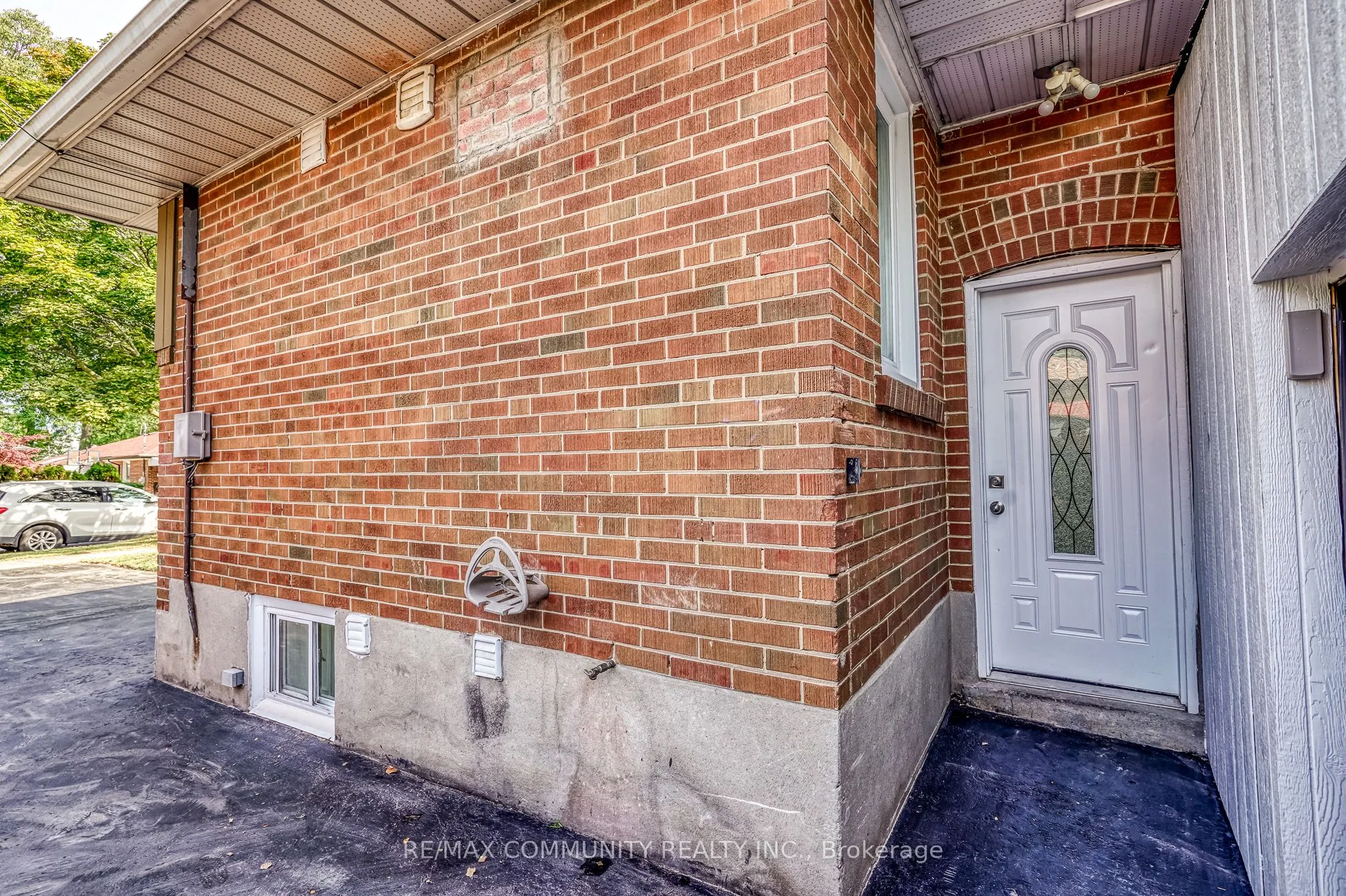 94 Sedgemount Drive