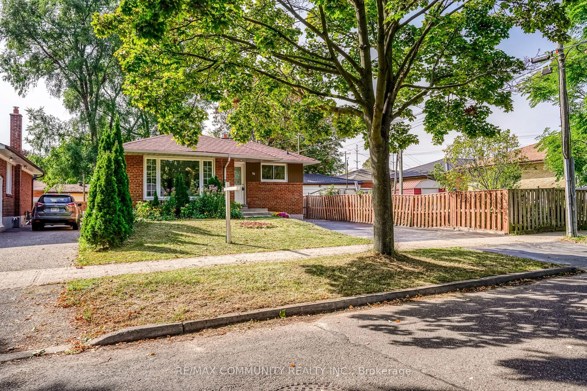 94 Sedgemount Drive