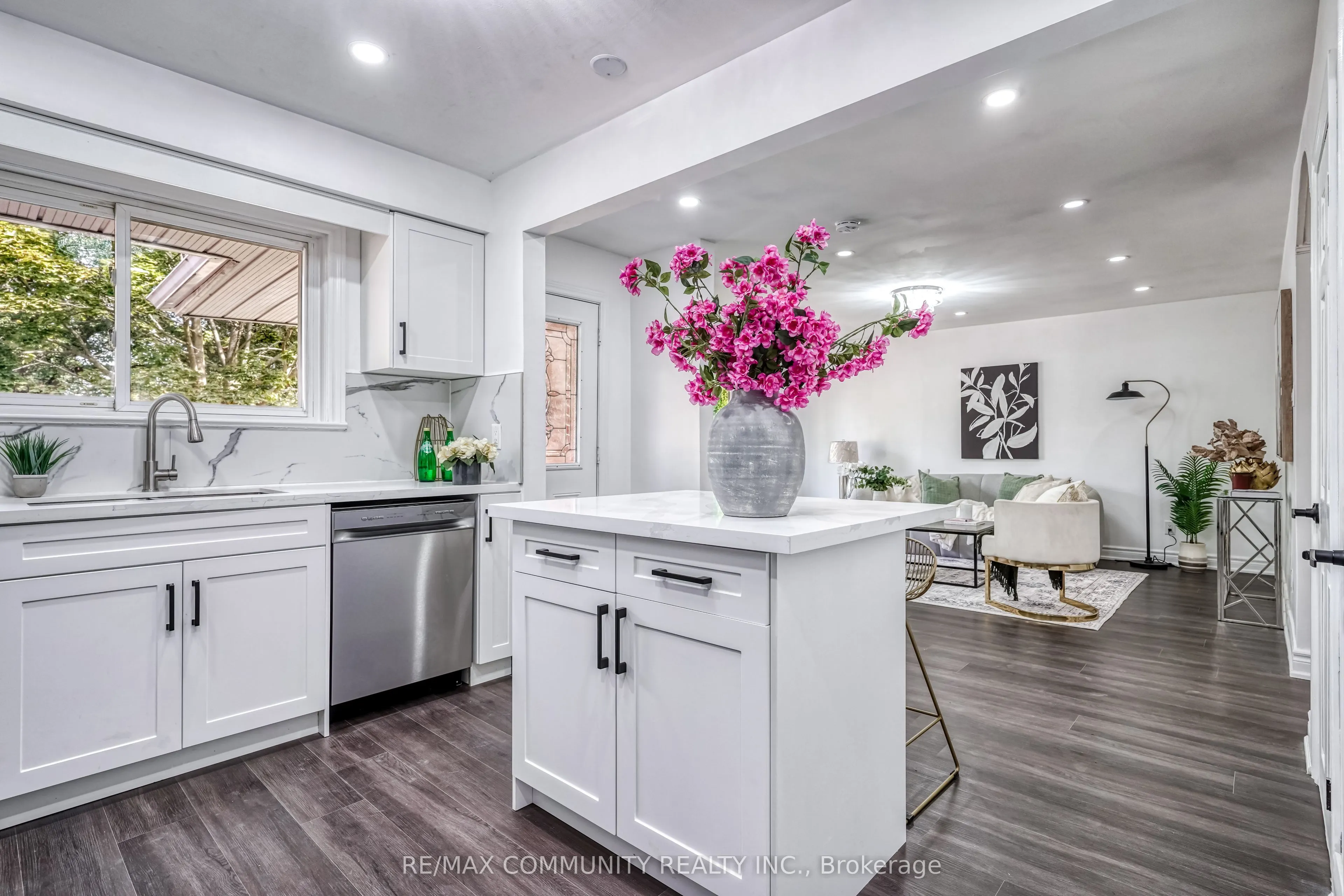 94 Sedgemount Drive
