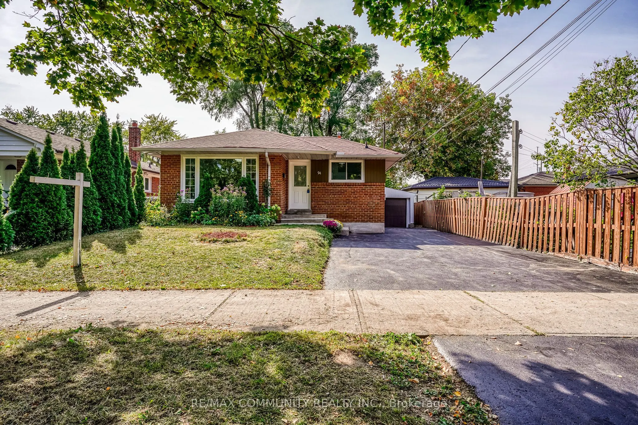 94 Sedgemount Drive