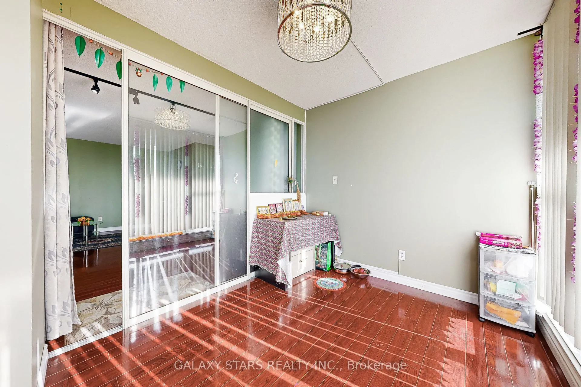 30 Thunder Grove Way, #1013