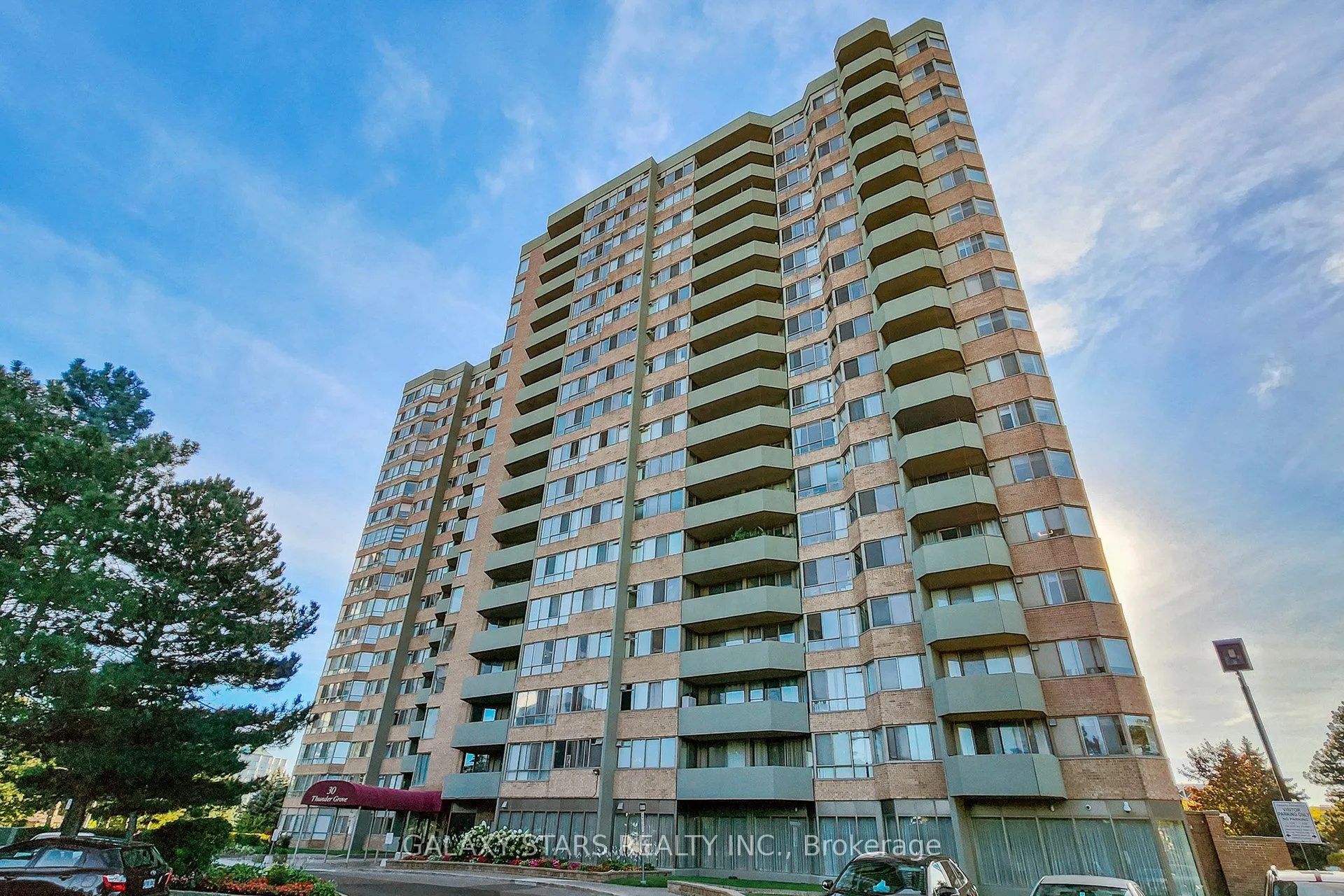 30 Thunder Grove Way, #1013