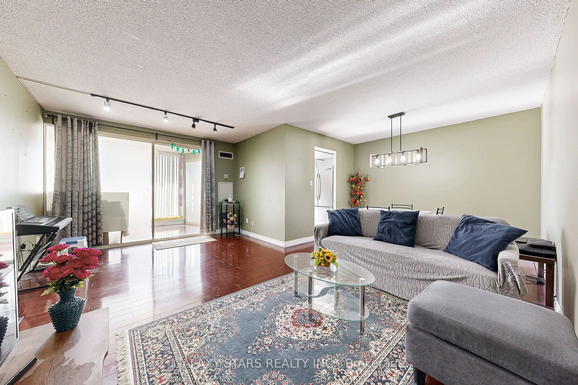 30 Thunder Grove Way, #1013