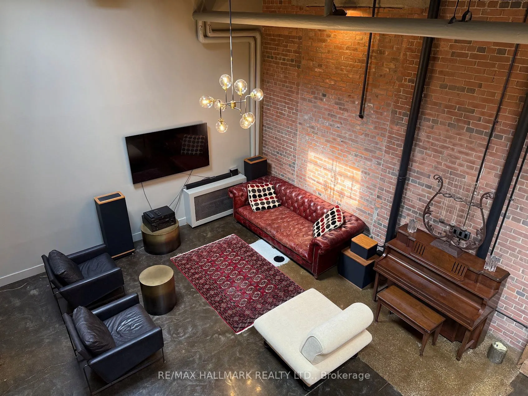326 Carlaw Avenue, #122