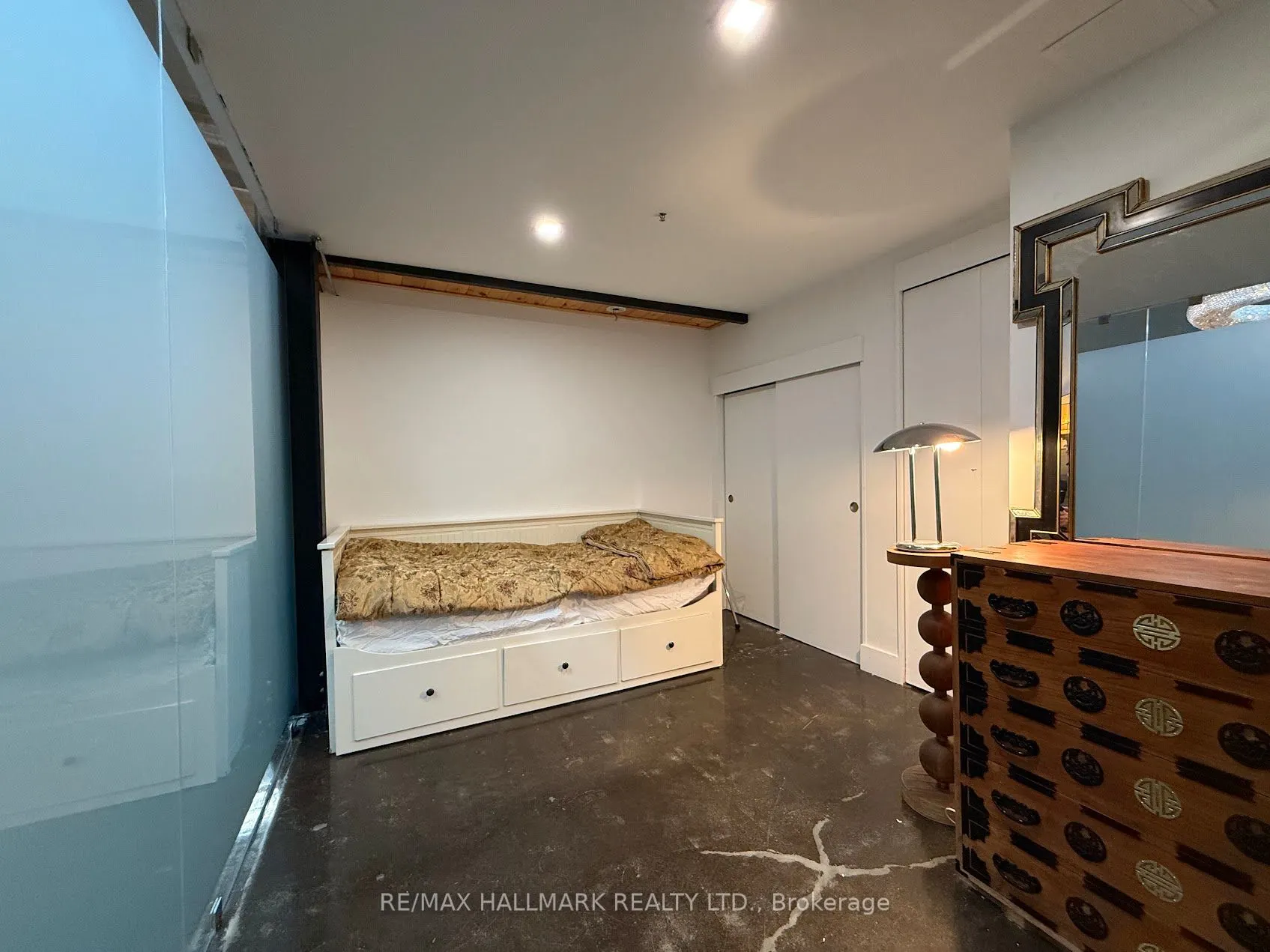 326 Carlaw Avenue, #122