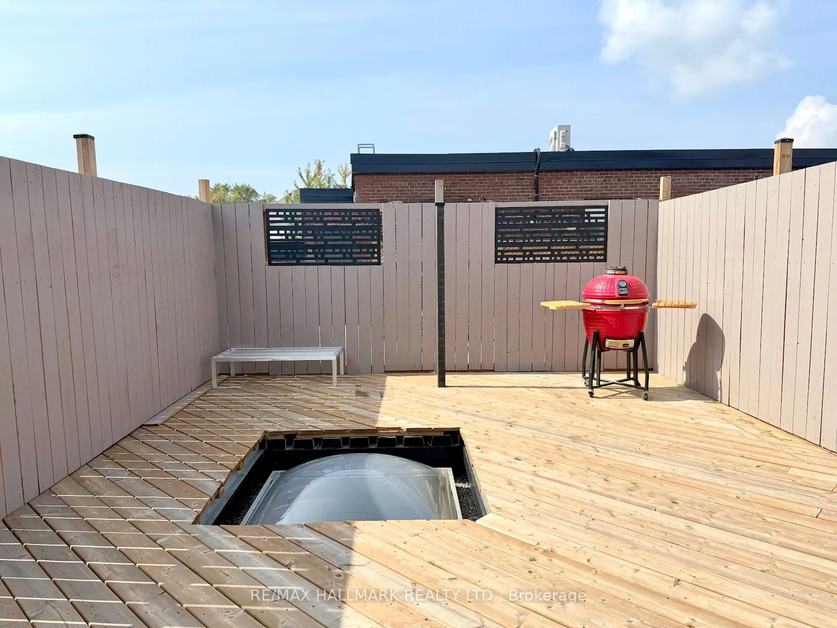326 Carlaw Avenue, #122