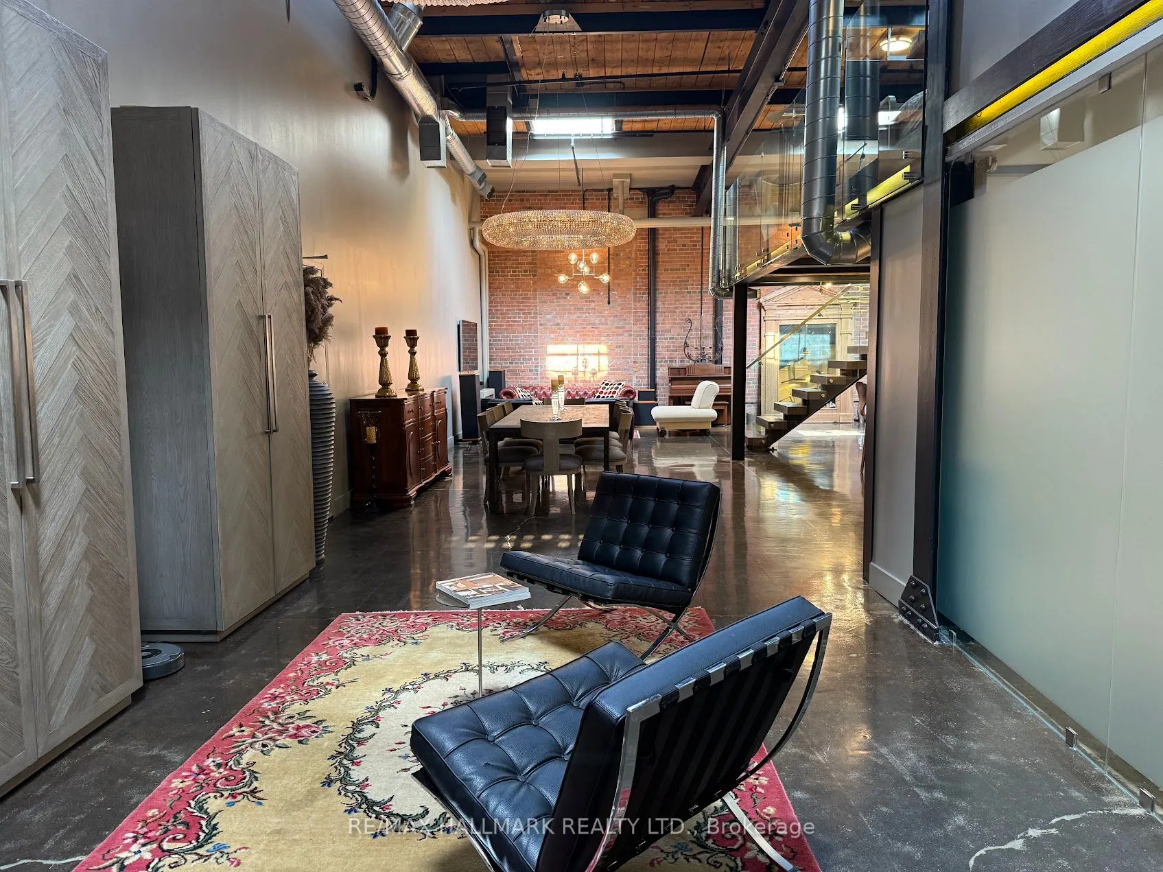 326 Carlaw Avenue, #122