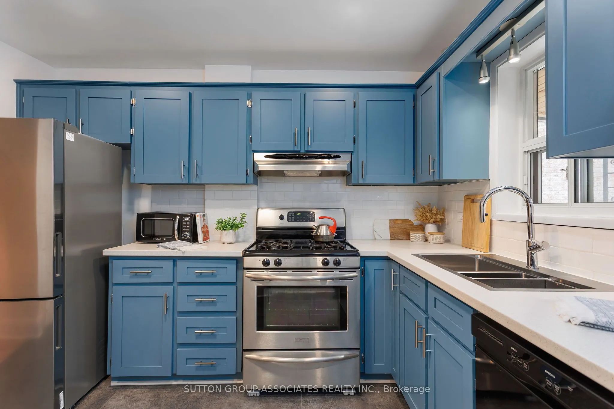 131 Booth Avenue