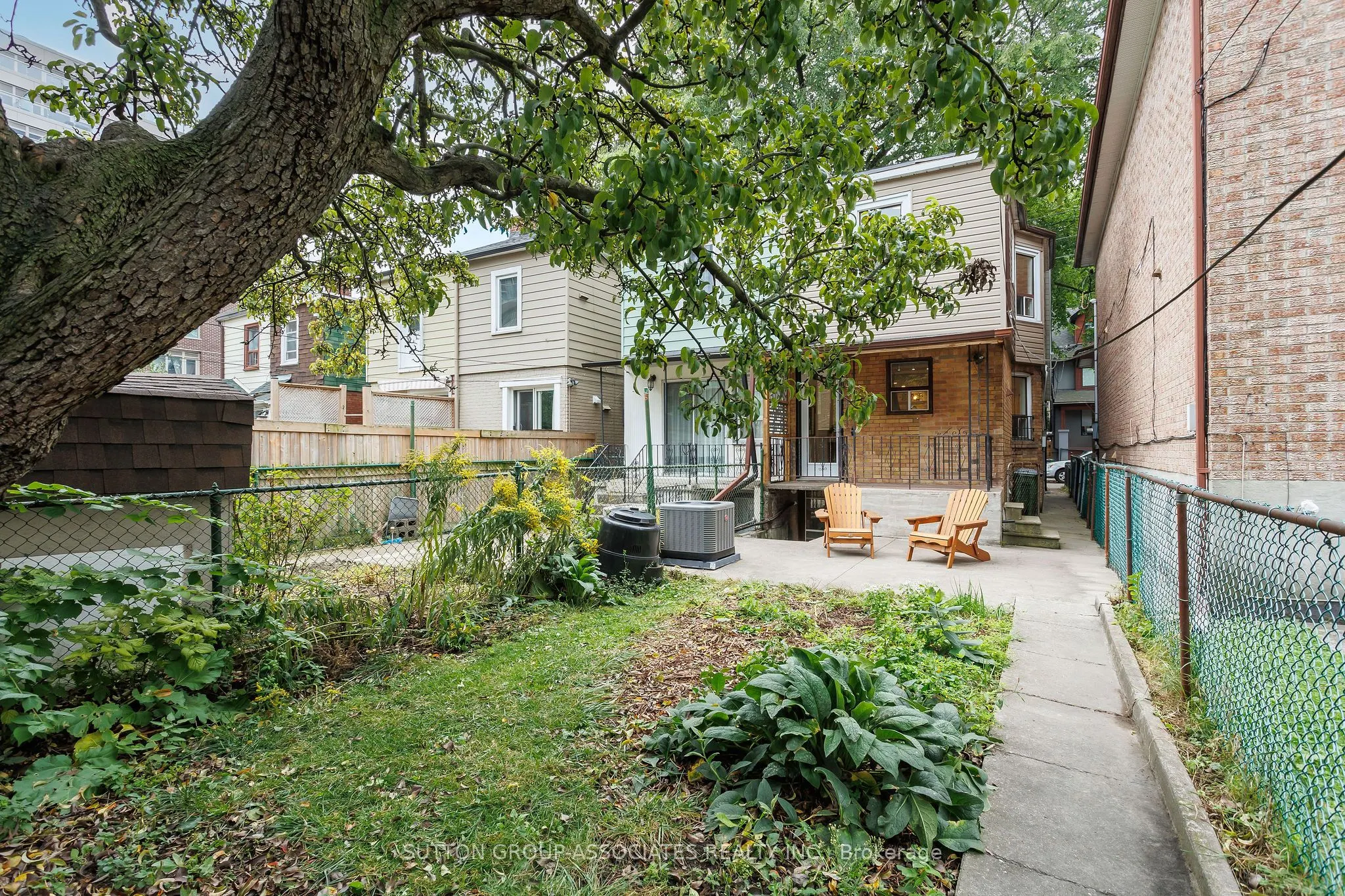 131 Booth Avenue