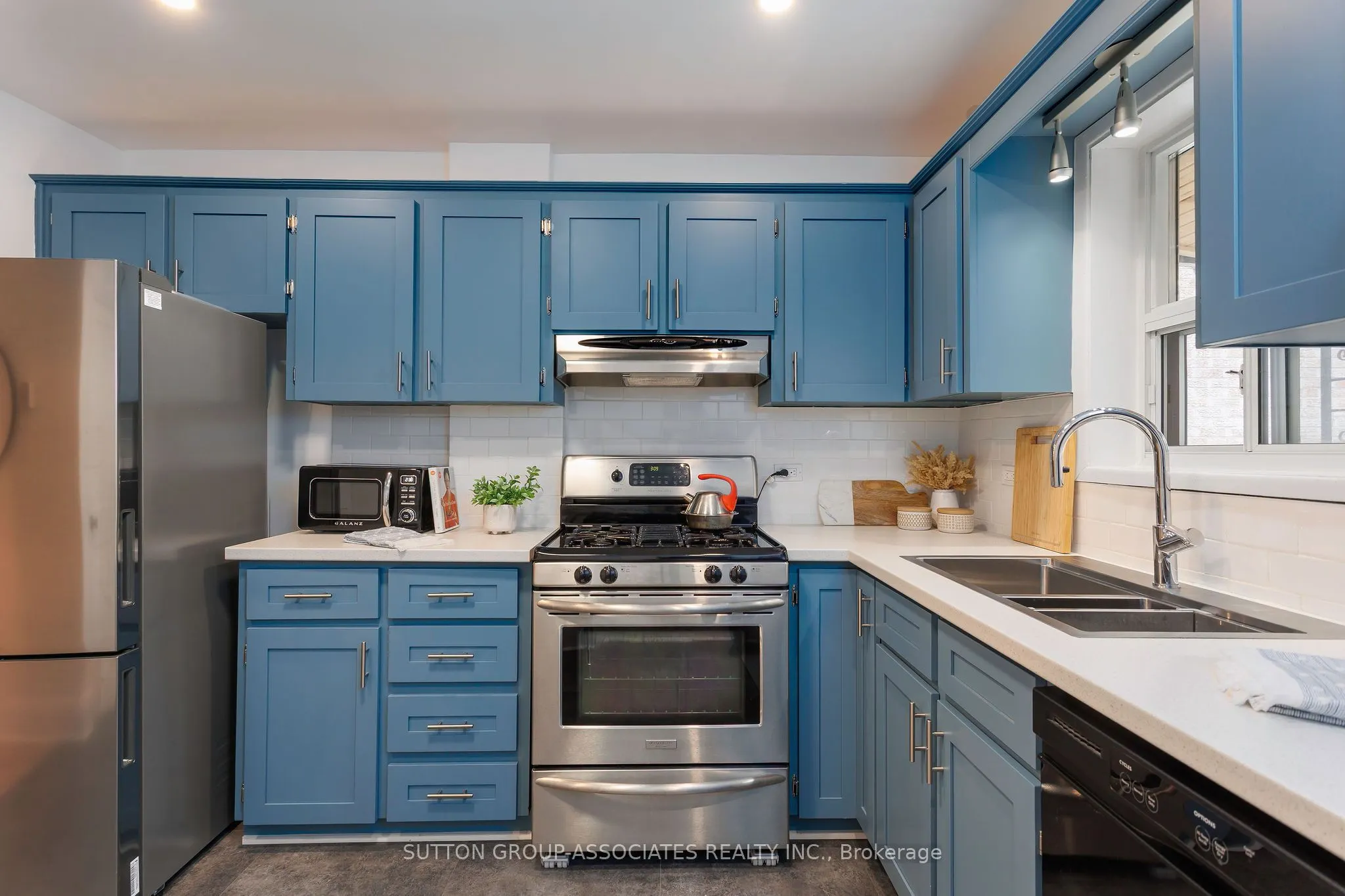 131 Booth Avenue