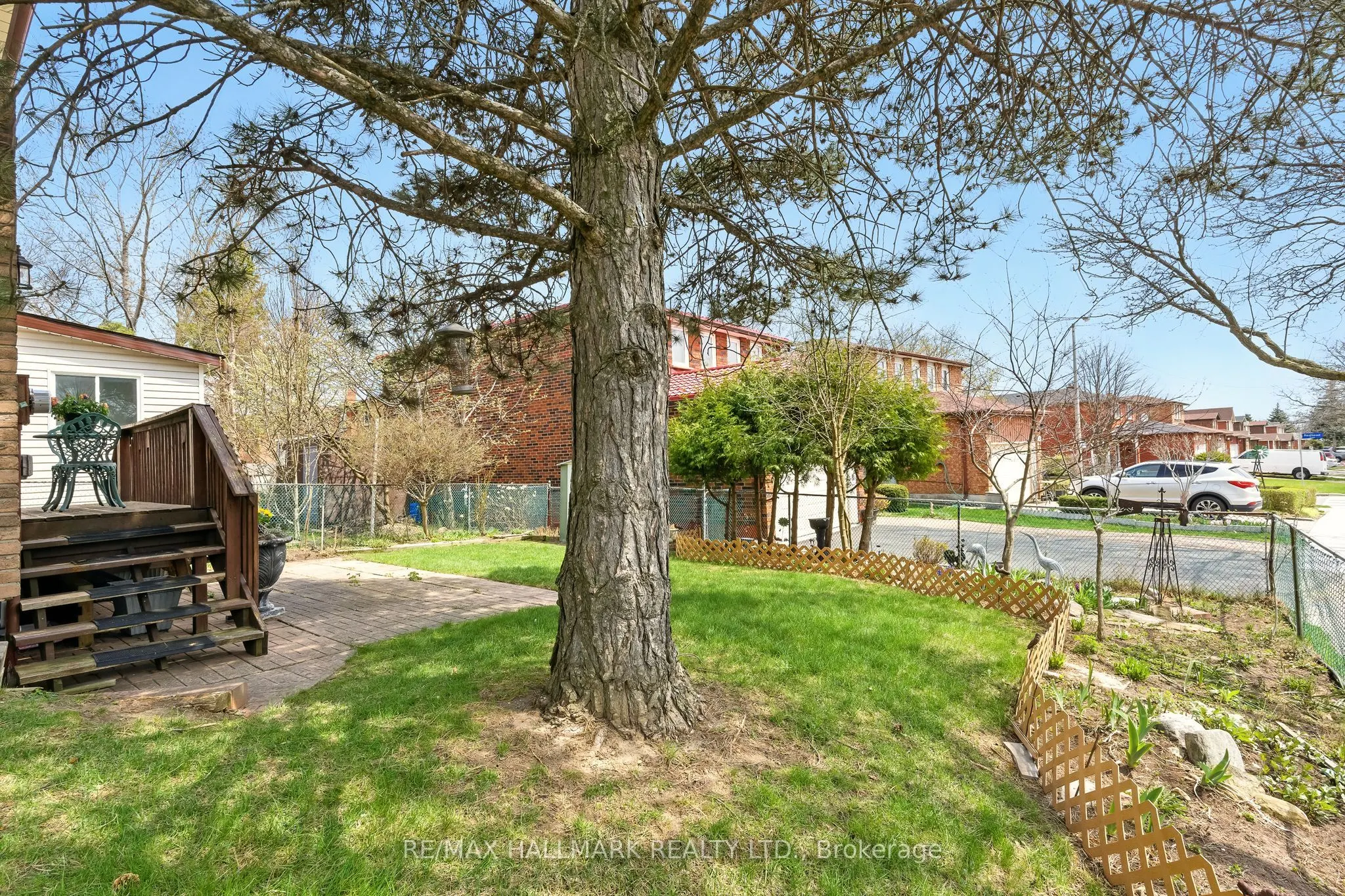 69 White Heather Boulevard