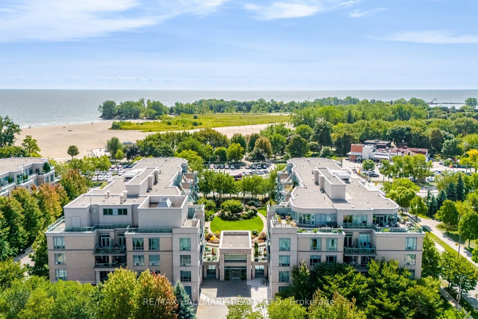 9 Boardwalk Drive, #PH5