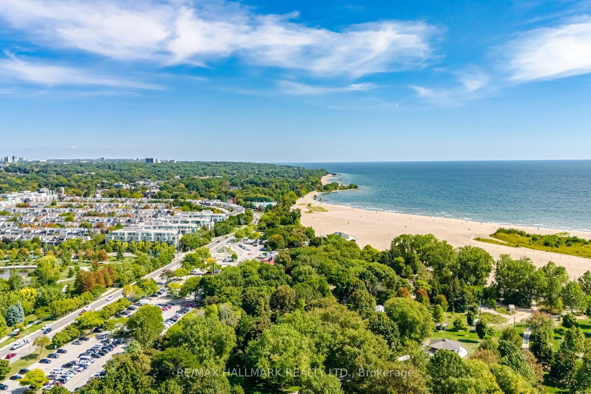 9 Boardwalk Drive, #PH5
