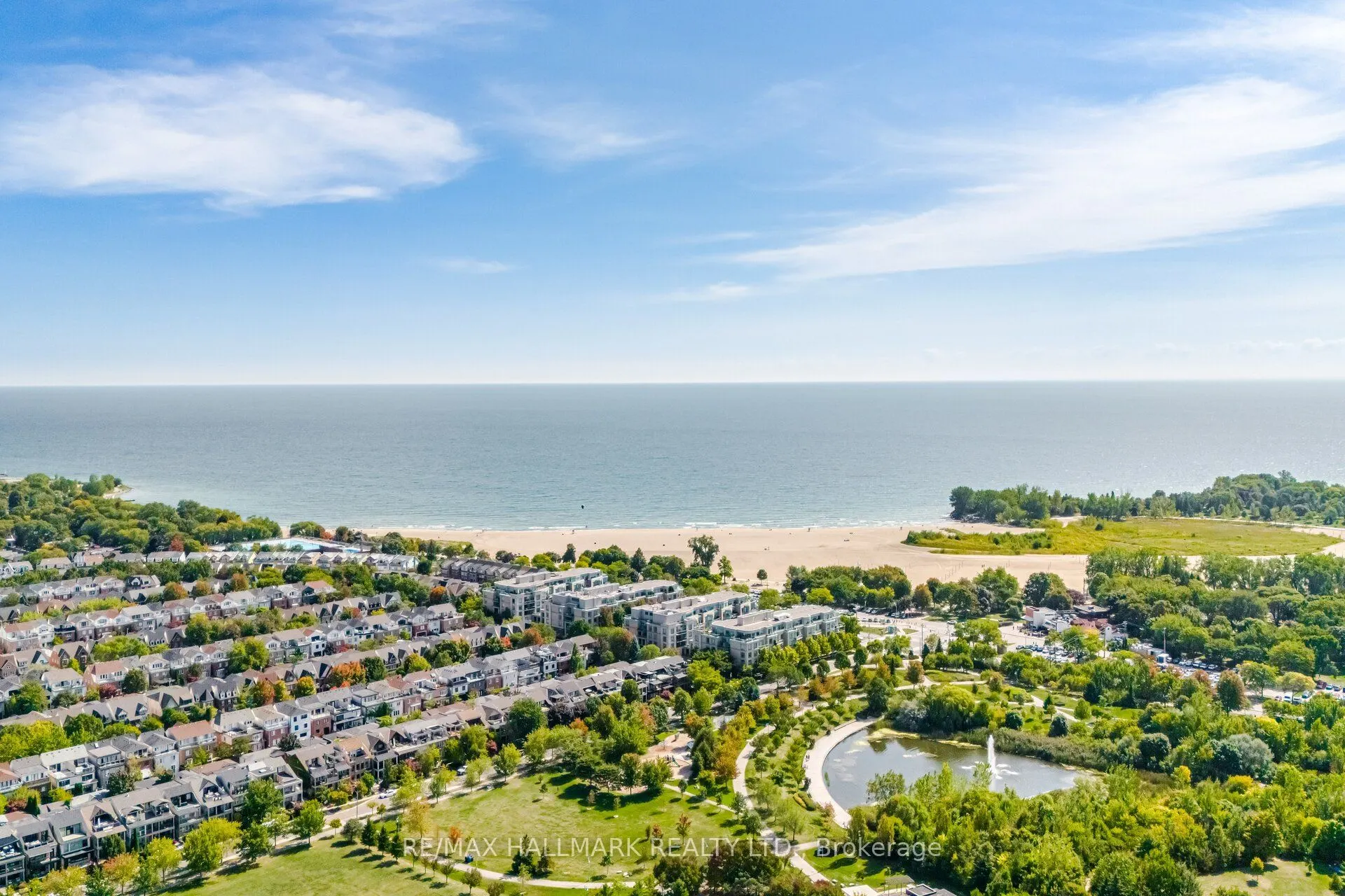 9 Boardwalk Drive, #PH5