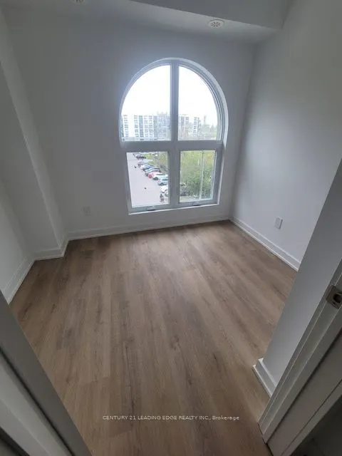 400 MARY Street, #6