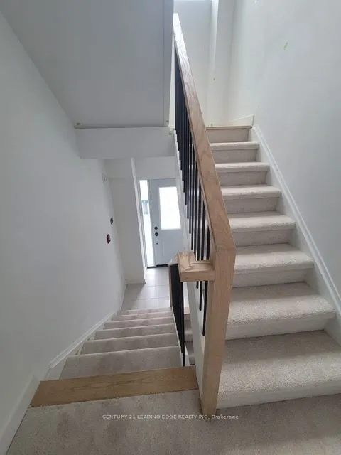 400 MARY Street, #6