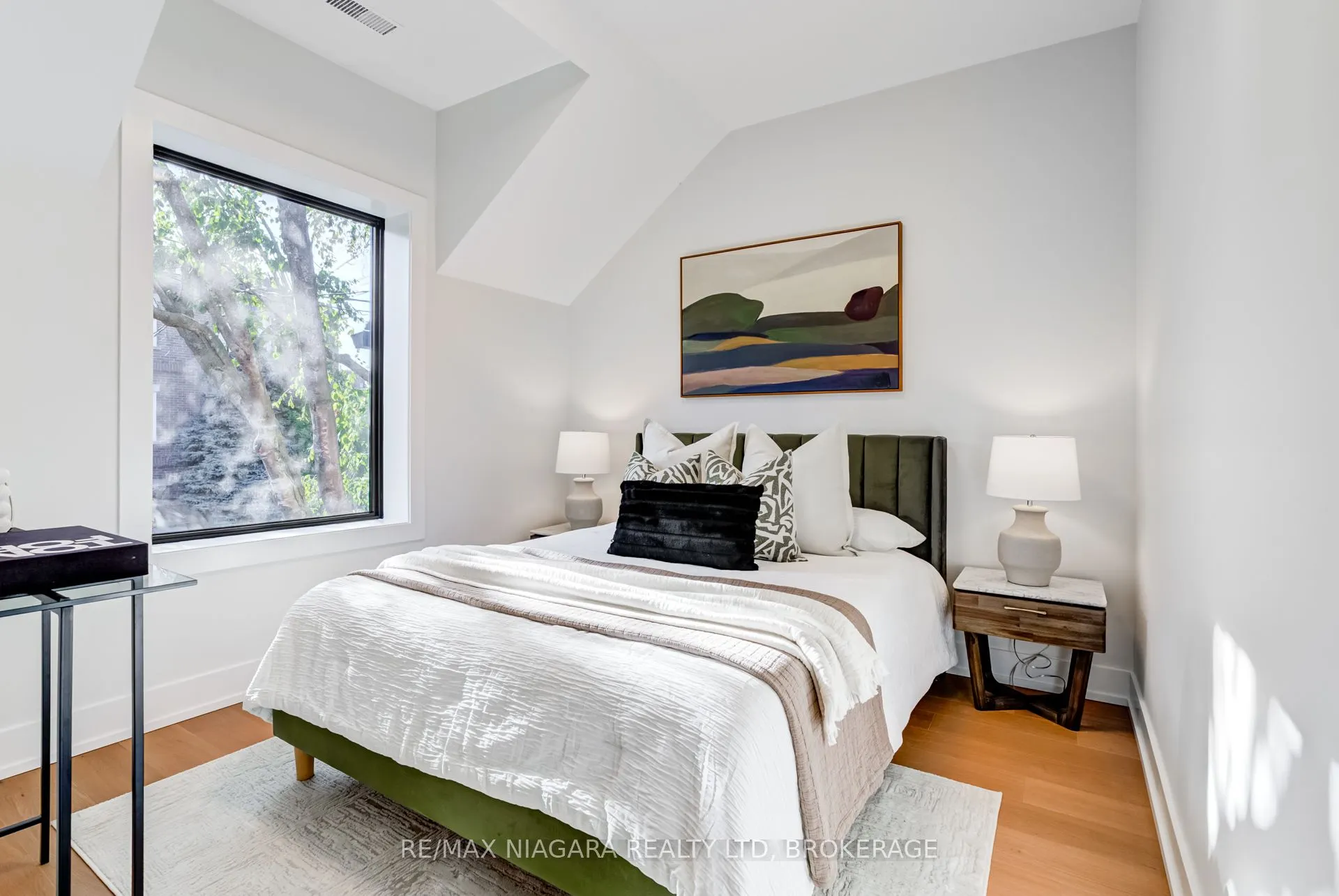 95 Kimberley Avenue