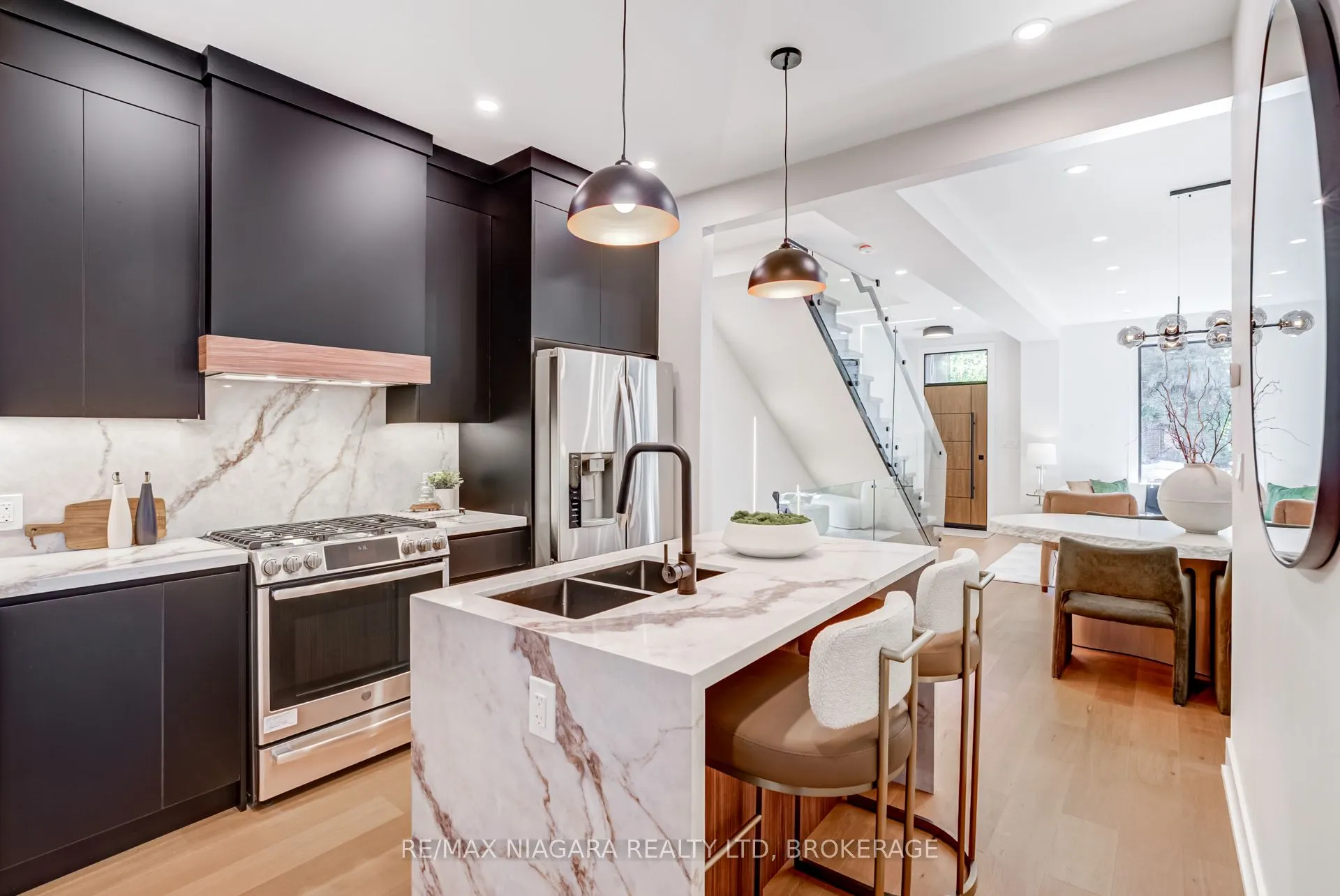 95 Kimberley Avenue